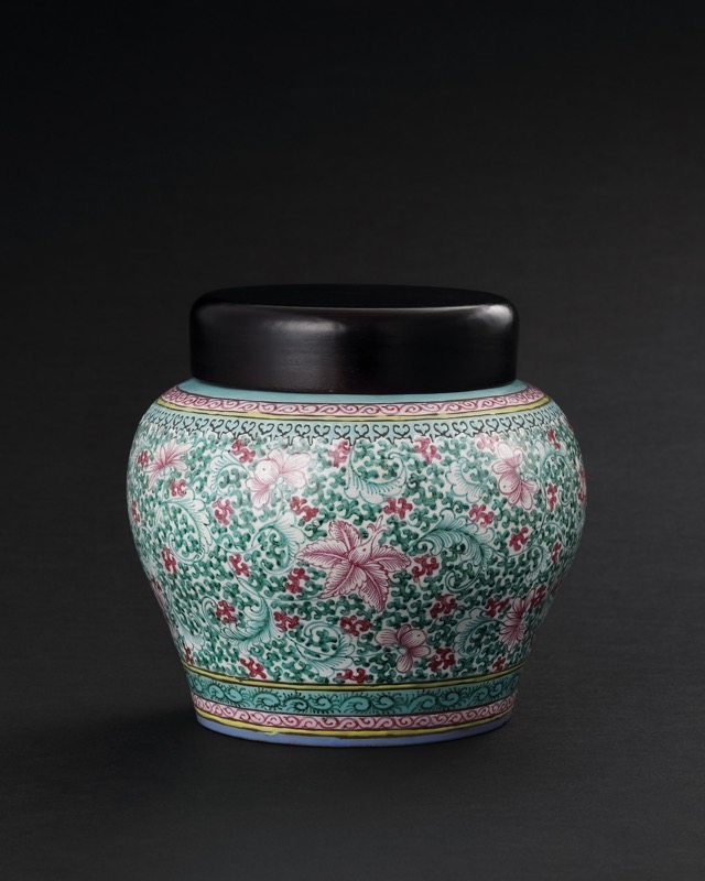 清中期王南林製紫砂加粉彩纏枝蓮紋茶罐｜2024夏季- 帝圖拍賣- 領銜全台