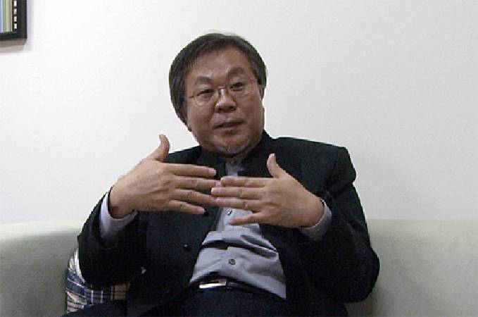 臺師大藝術學院院長李振明認為，藝術銀行將滾動臺灣藝術發展。