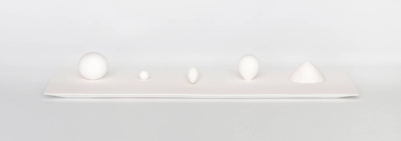 黃莛㭹，靜Tranquil，約84.5 x 36 x 8cm，陶瓷ceramics，2014