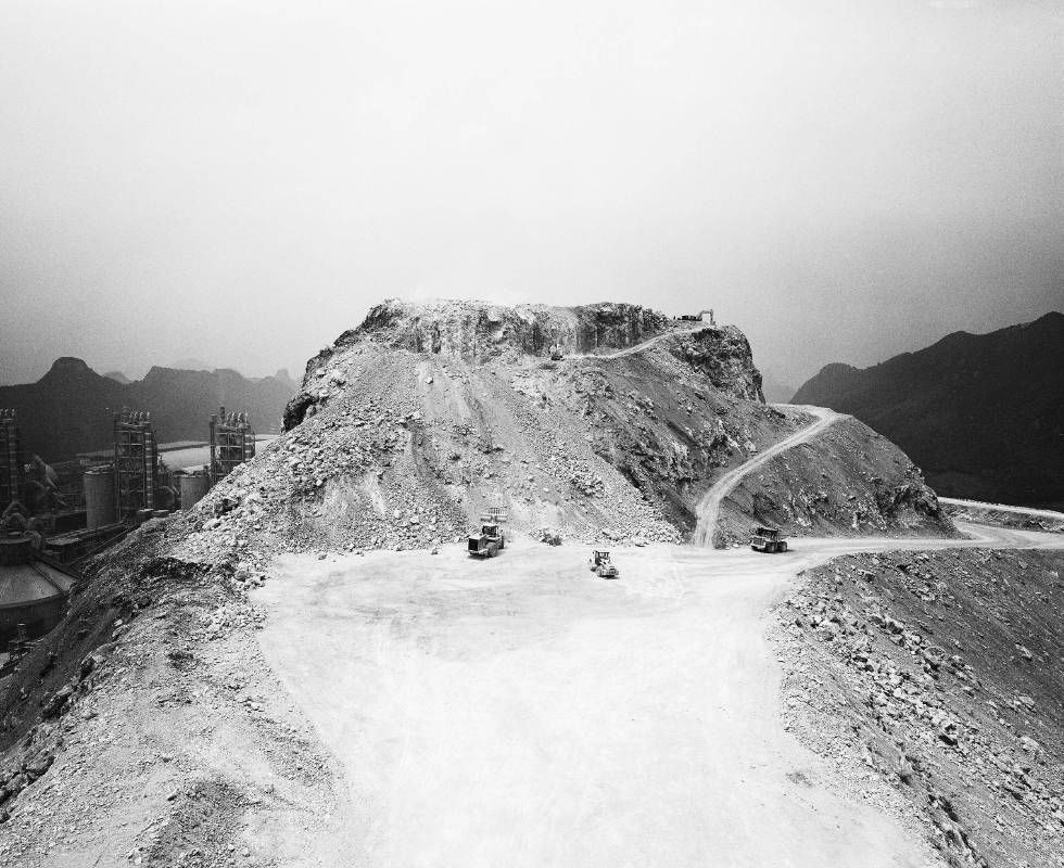 楊哲一，山水，攝影輸出，2012，藝術家自藏