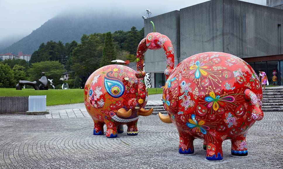 分享象展出於日本雕刻之森美術館