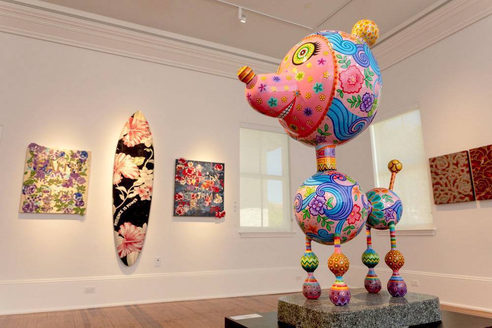 洪易｜貴賓狗｜ 2016｜鋼板彩繪｜66x40x98cm