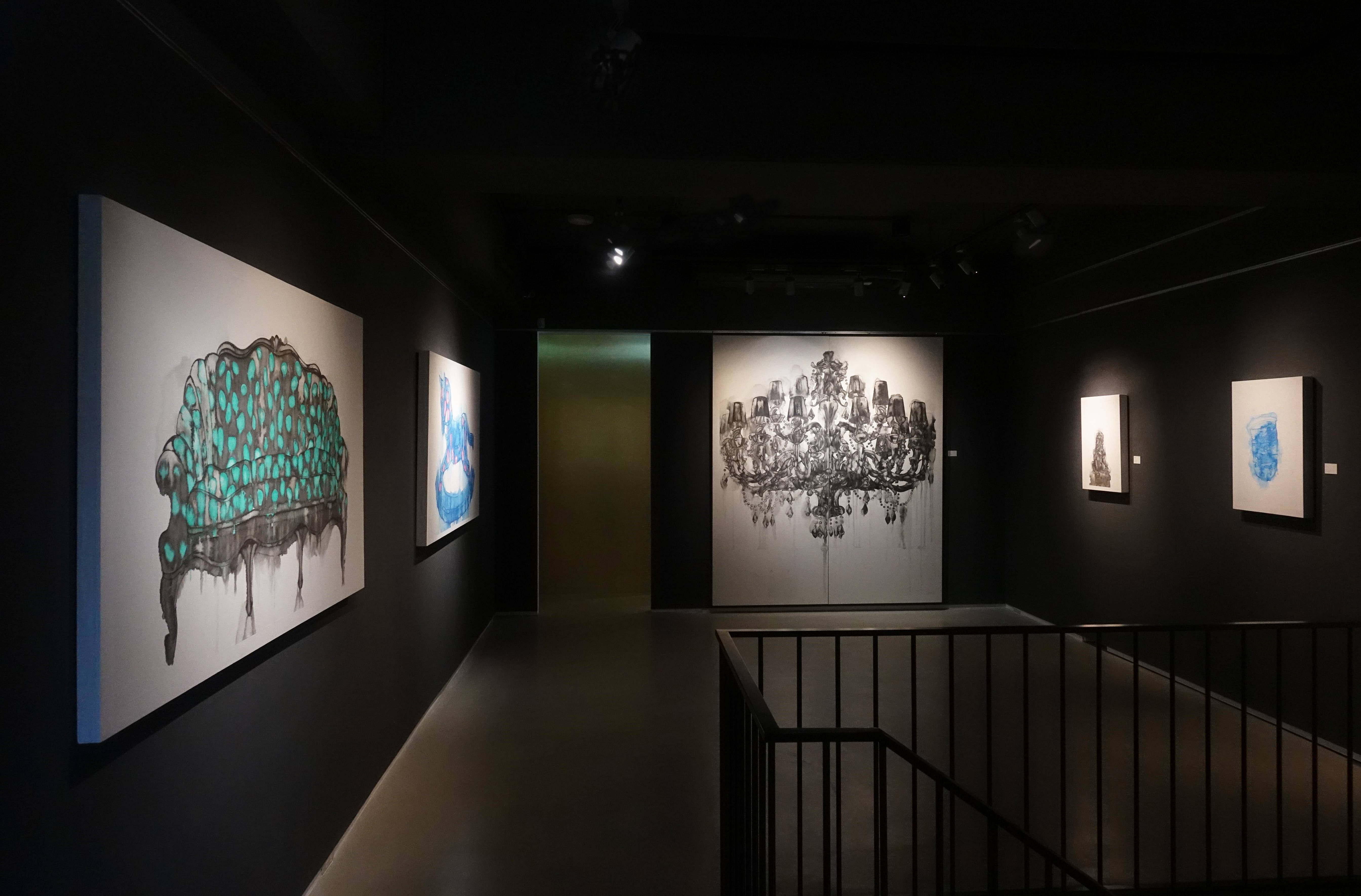 「藍心之物—李婷婷台灣首個展」於大觀藝術空間二樓展覽一隅。