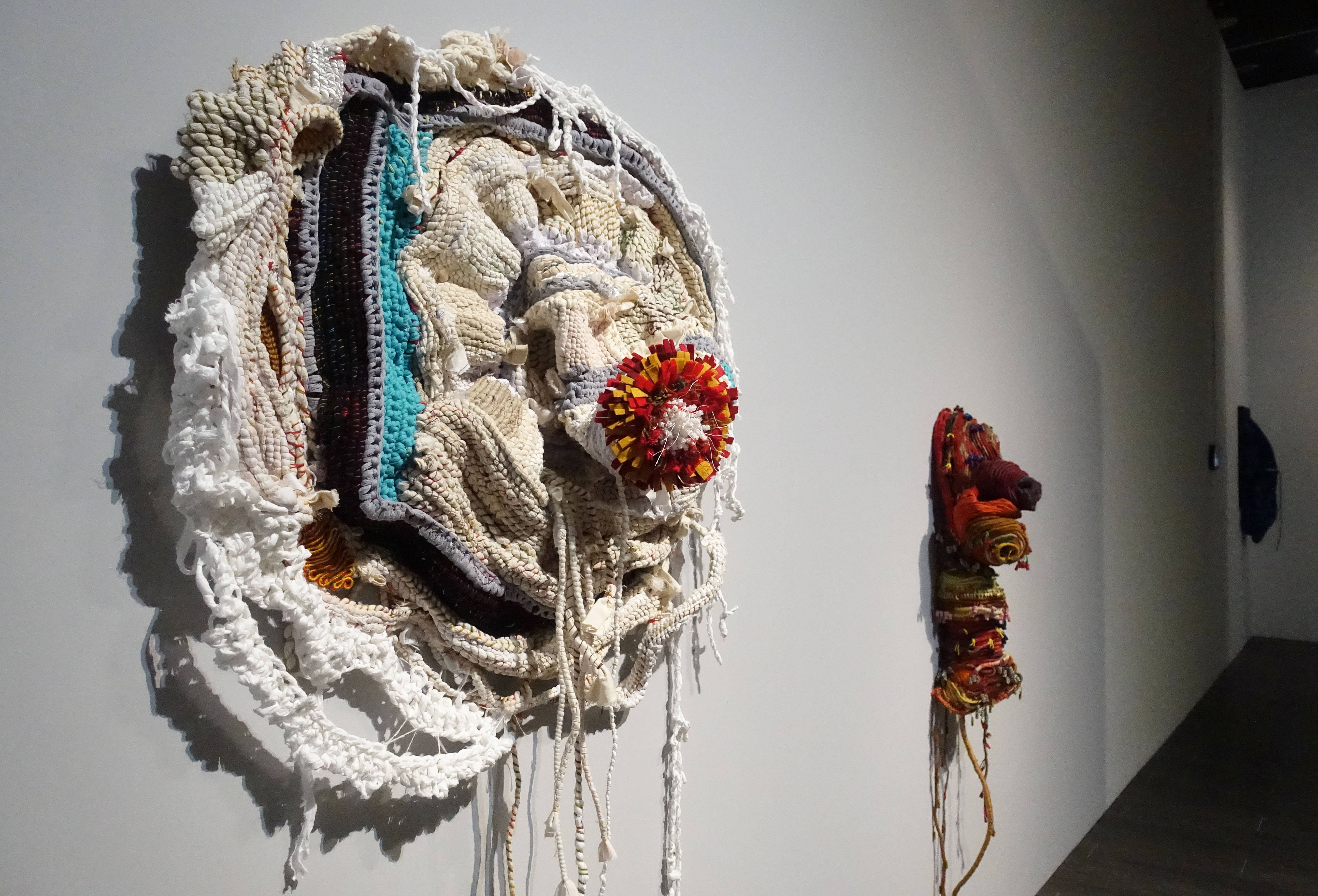武玉玲Aruwai  Kaumakan，《脈動》系列，回收布料、棉線、有機棉。