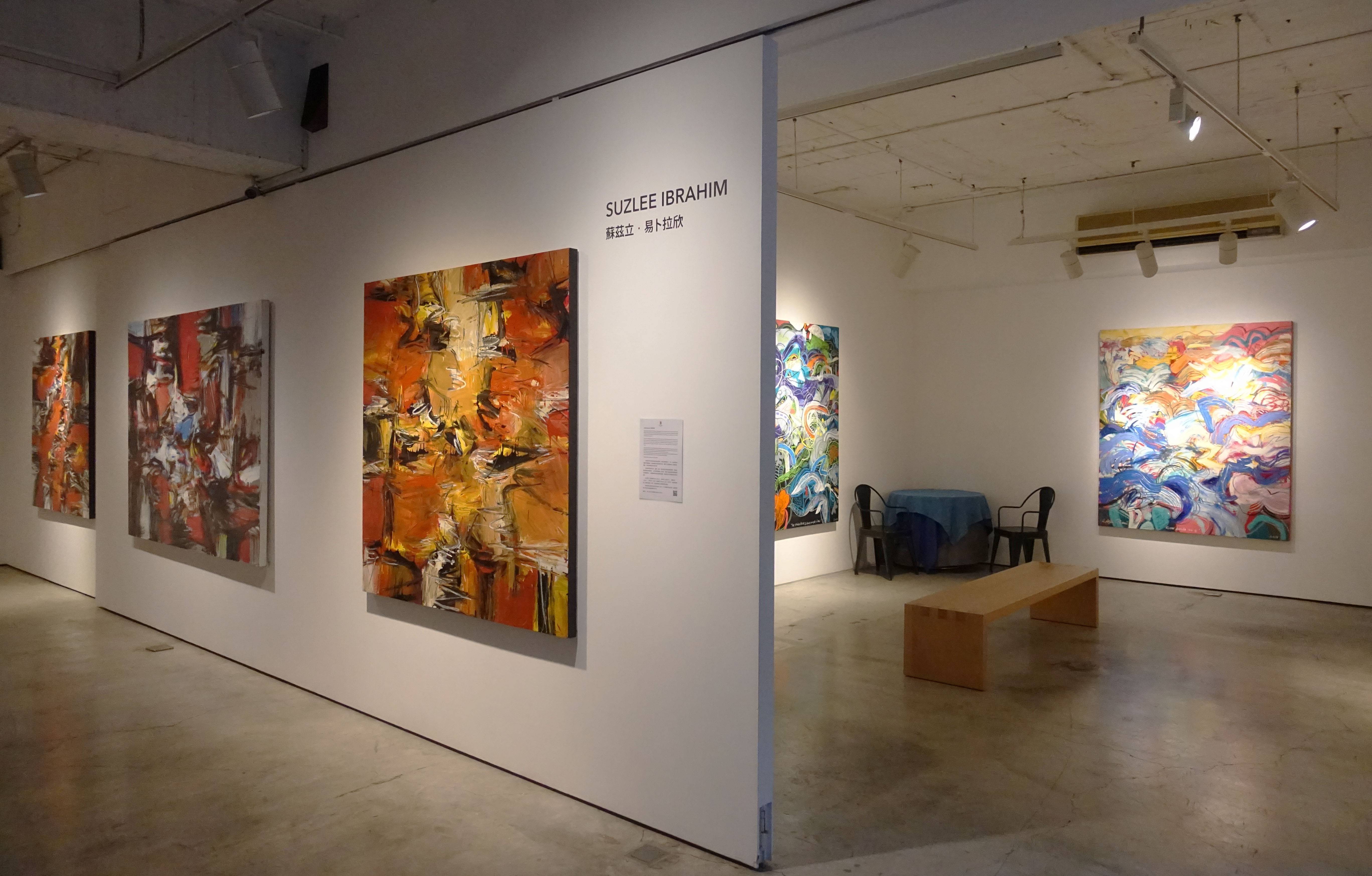 Rafiee Ghani X Suzlee Ibrahim – 馬來西亞當代抽象繪畫雙個展展覽現場一隅。