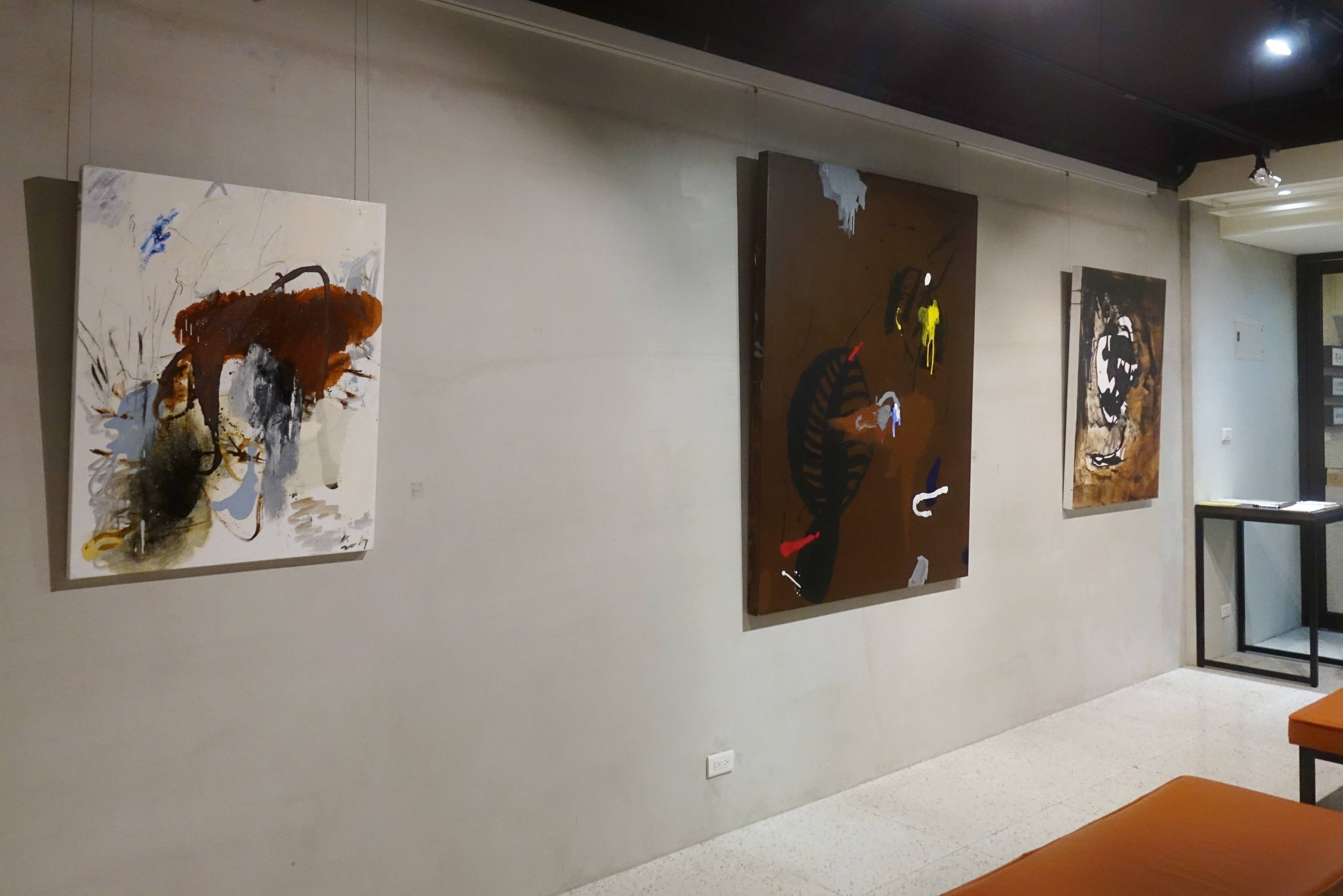 藝術家葉竹盛作品於二空間現場展示。