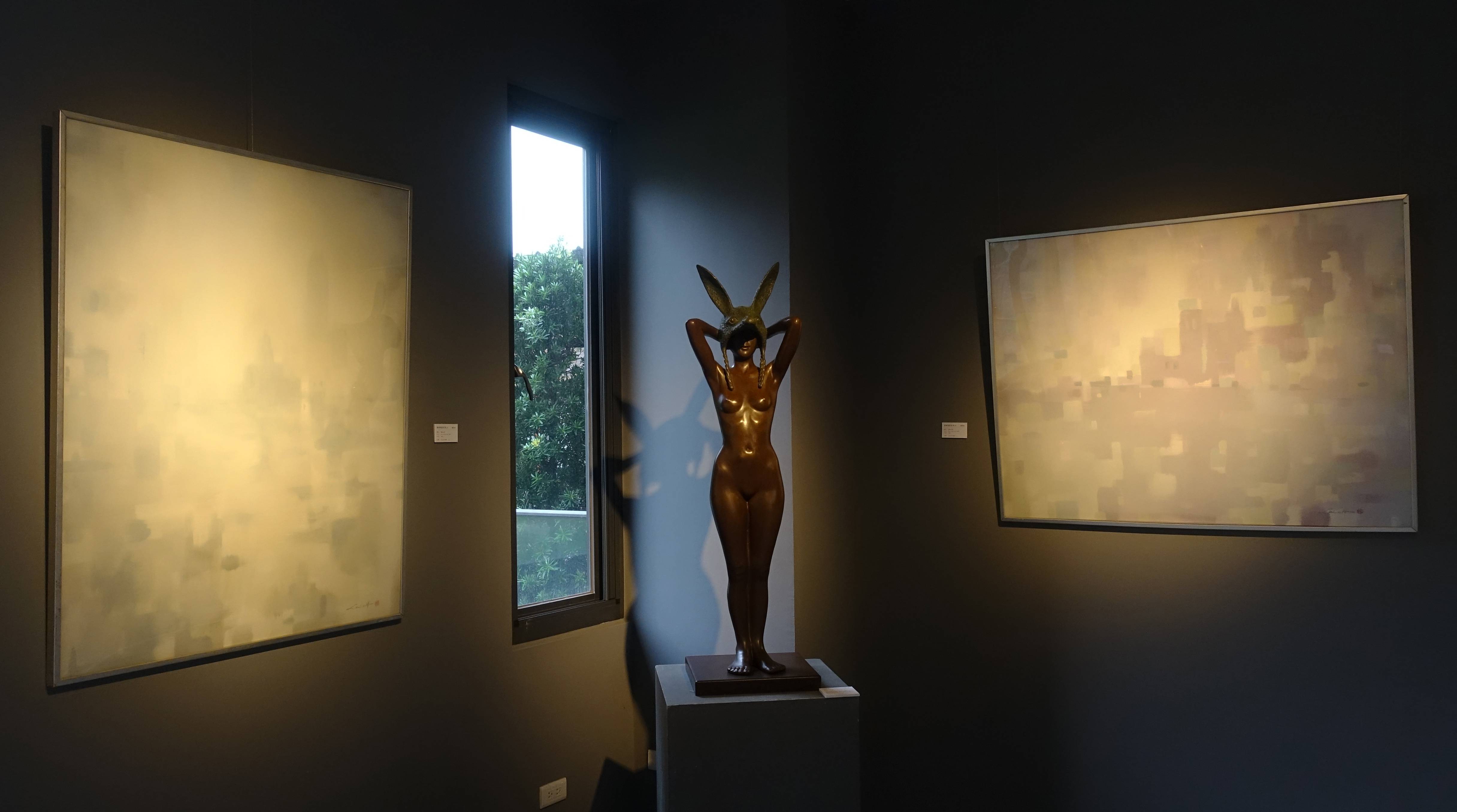 賴哲祥，《偽裝者1》，青銅，⾼114.5 x 寬32 x 深32 cm，2017。