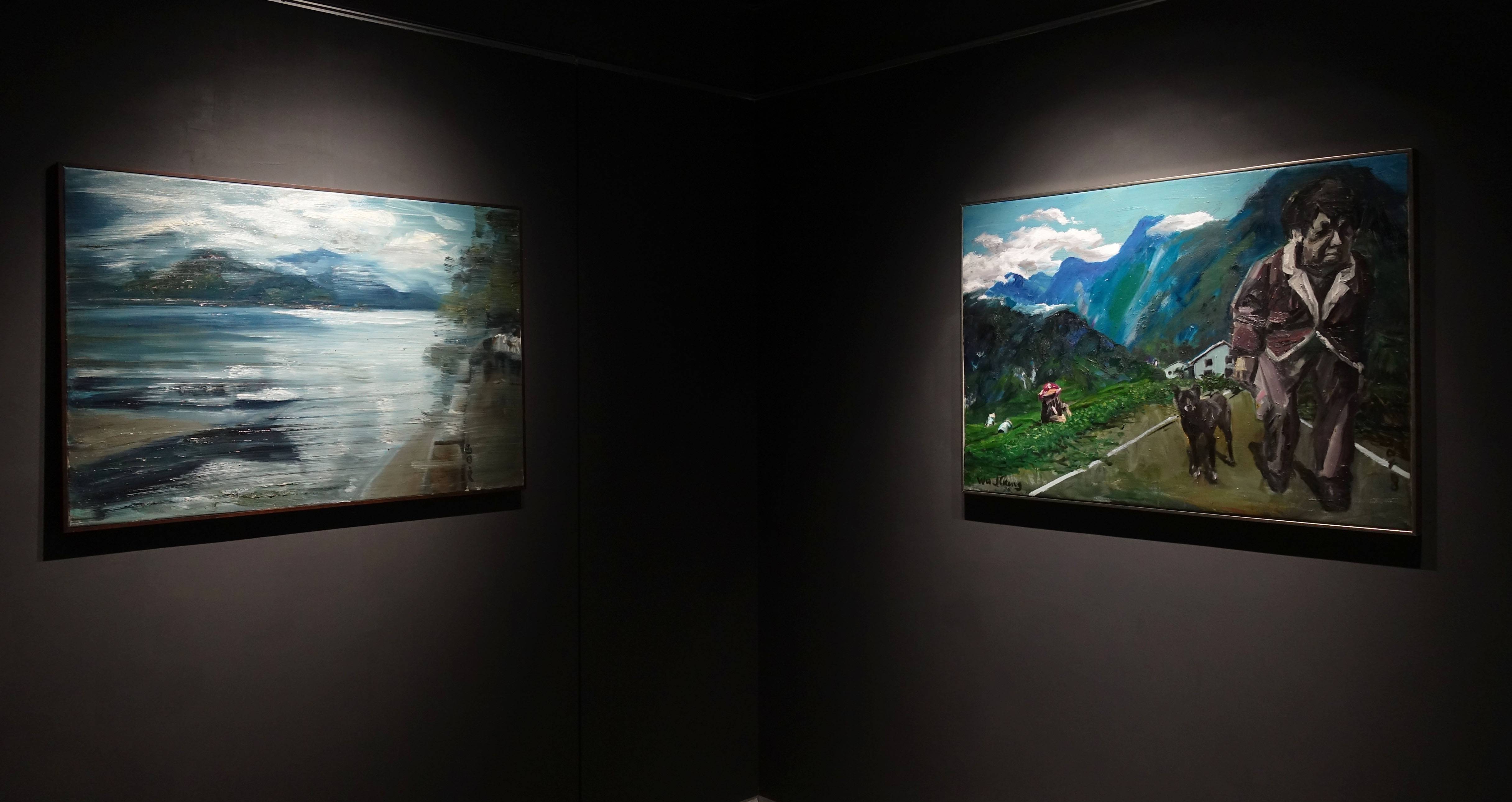 巫日文，《渡口》，oil on canvas，118x80cm，2012(左)。巫日文，《鄉懷》，oil on canvas，118x92cm，2018(右)。