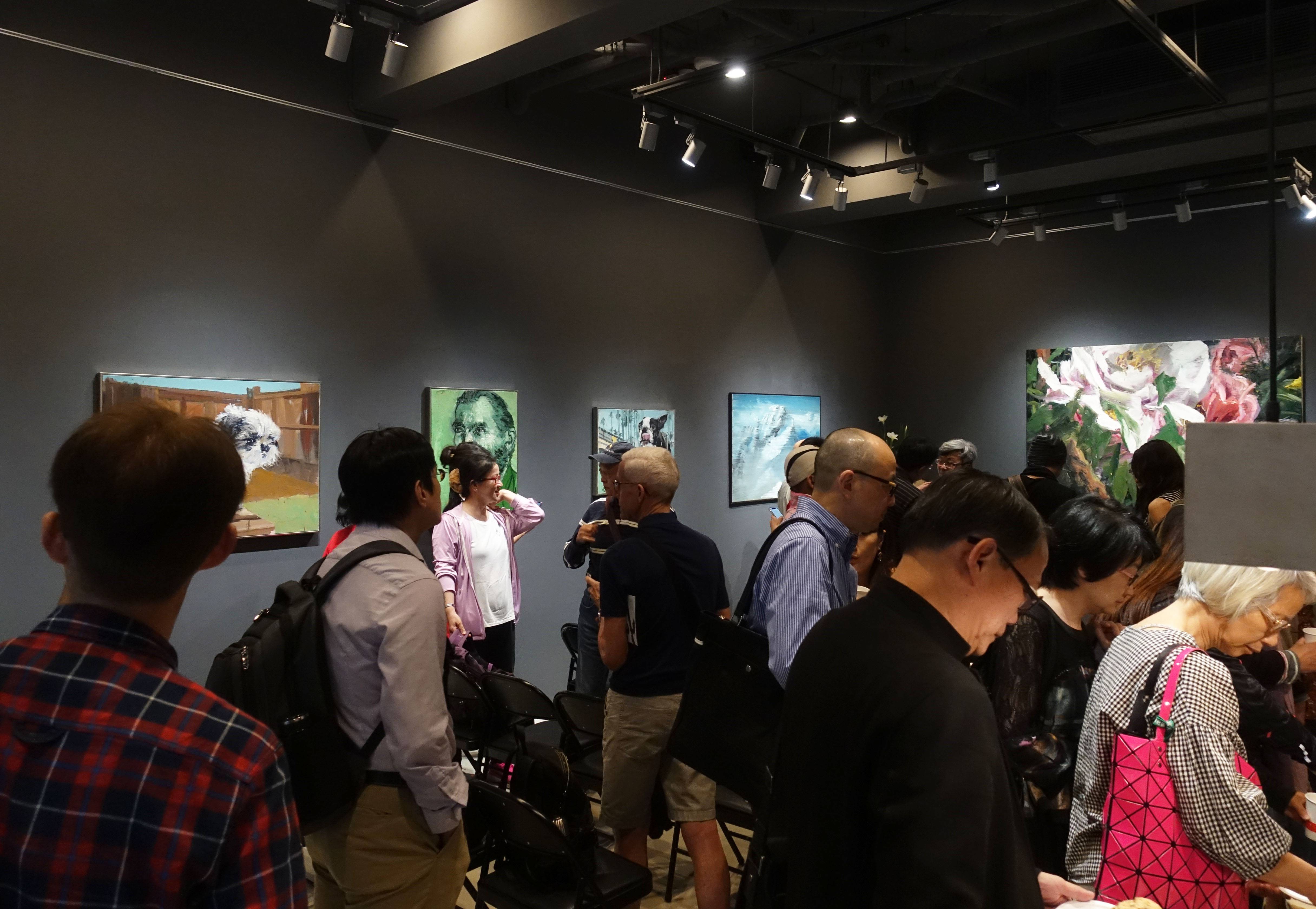 大觀藝術空間巫日文個展開幕現場人潮。