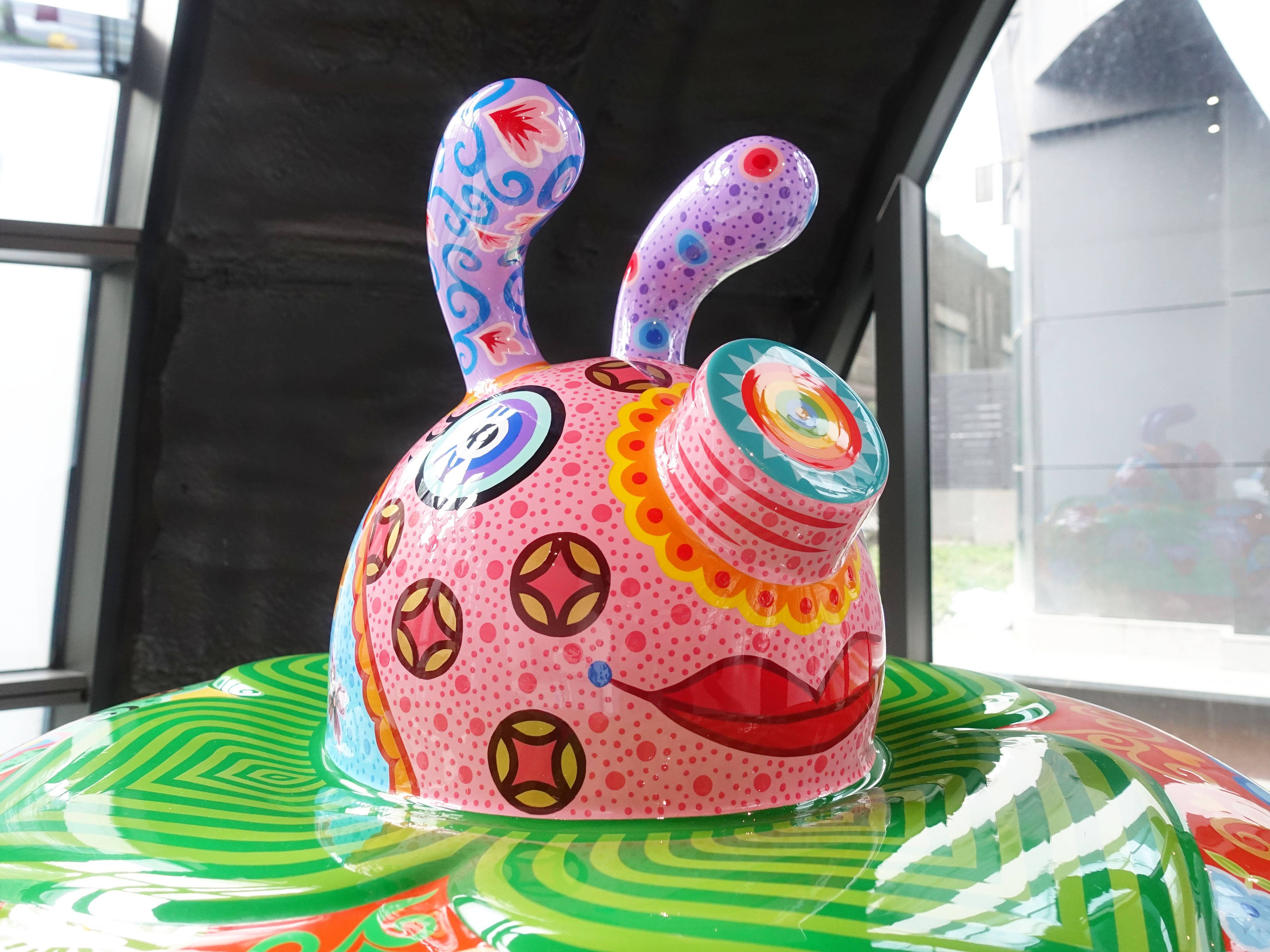 《豬柿如意》細節照片/洪易|豬柿如意|2016|鋼板彩繪|83x83x82cm。(記者 譚竣鴻/編輯)