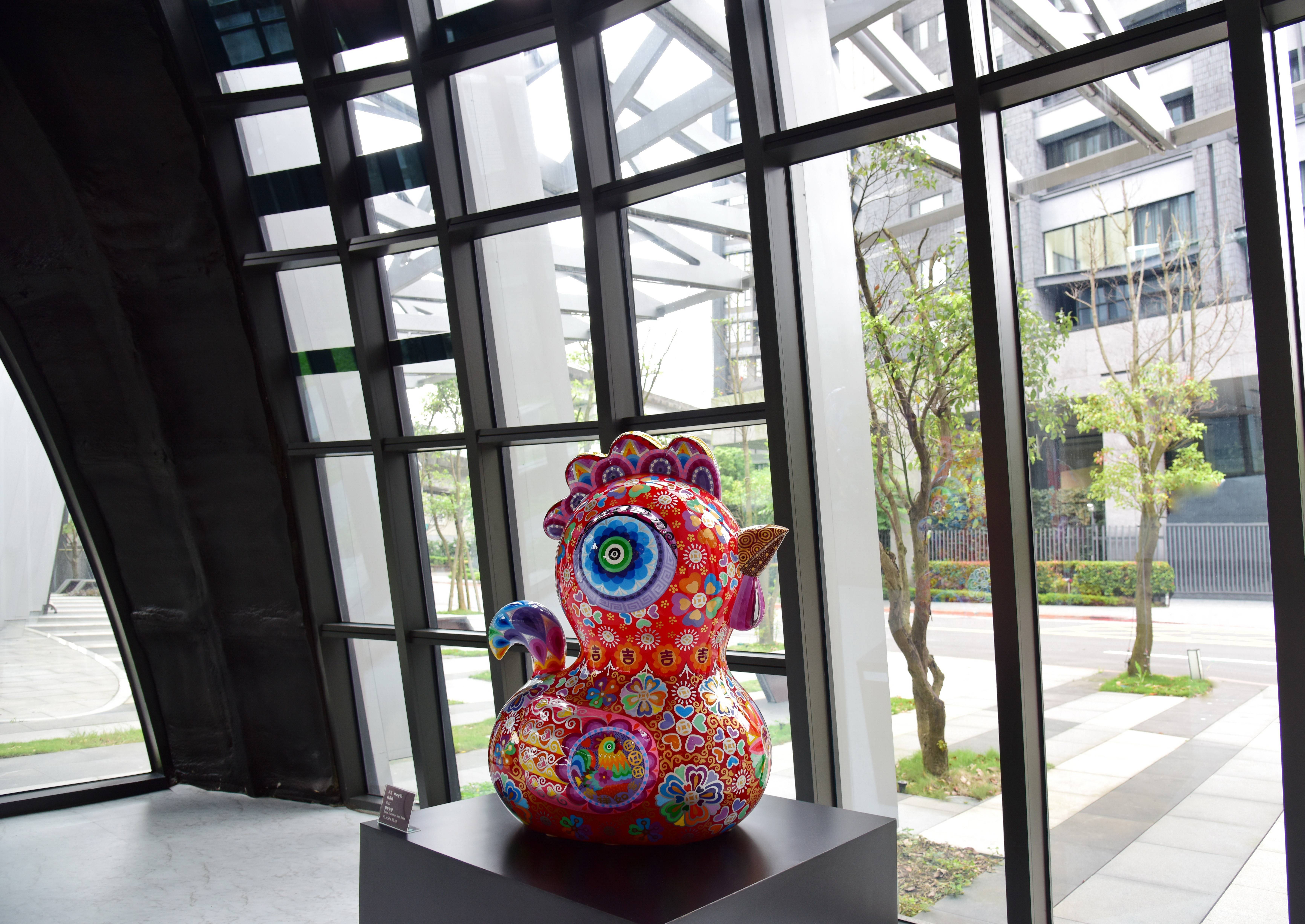 洪易|報喜雞|2017|鋼板彩繪|73x50x88cm