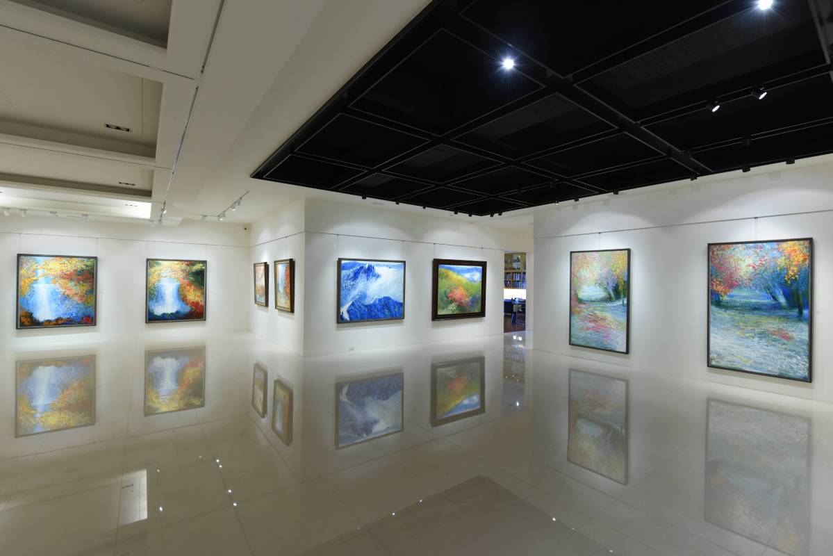 林俊慧老師「水系列」畫作展於印象畫廊實景