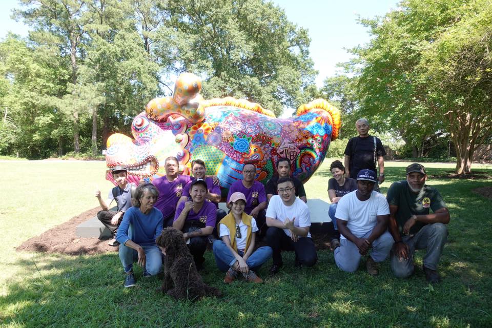 布展成功後的快樂和喜悅，溢於言表！