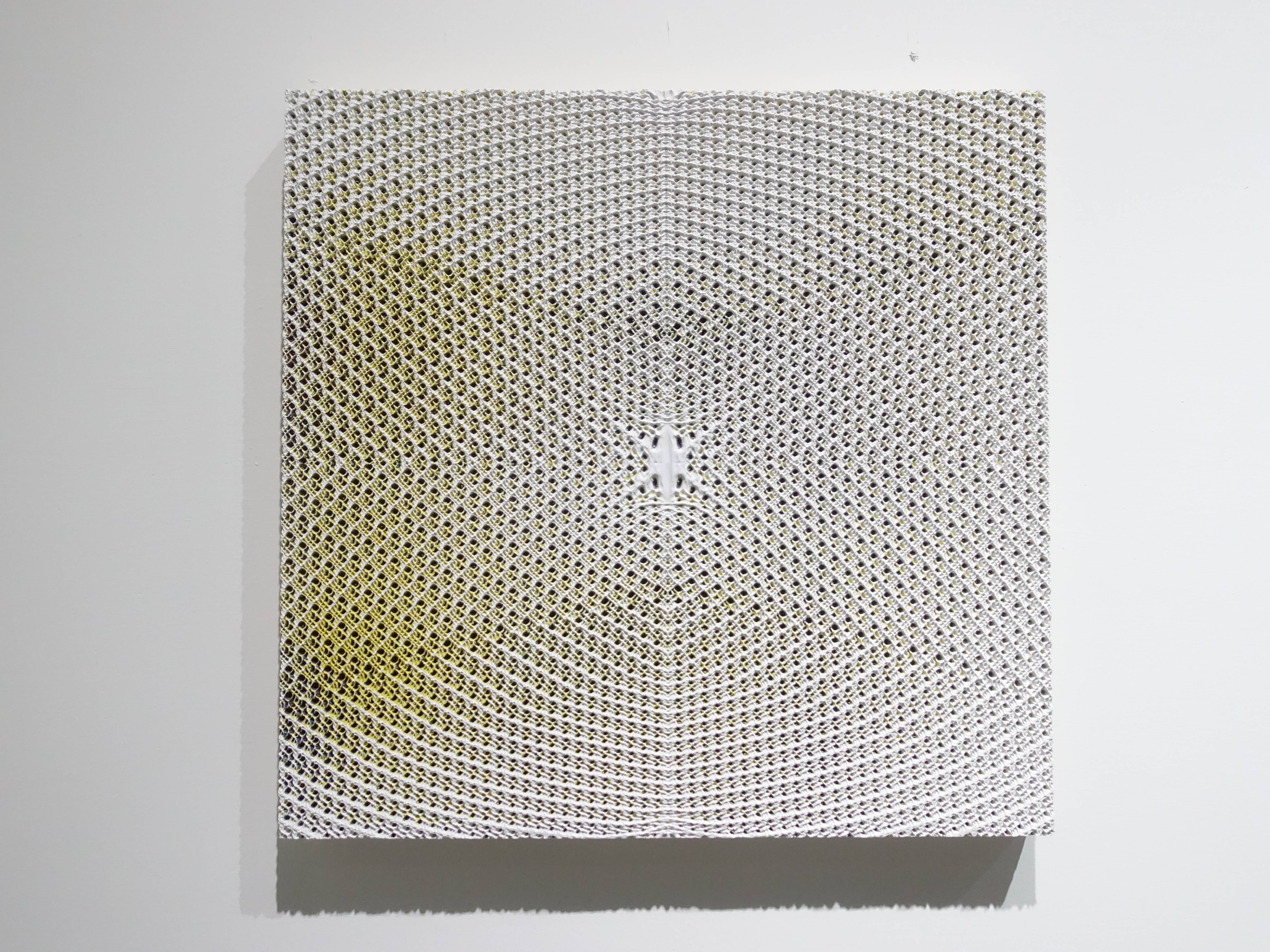 歐勁，《無題-153》，30 x 31 cm，木板、丙烯、綜合材料，2019。