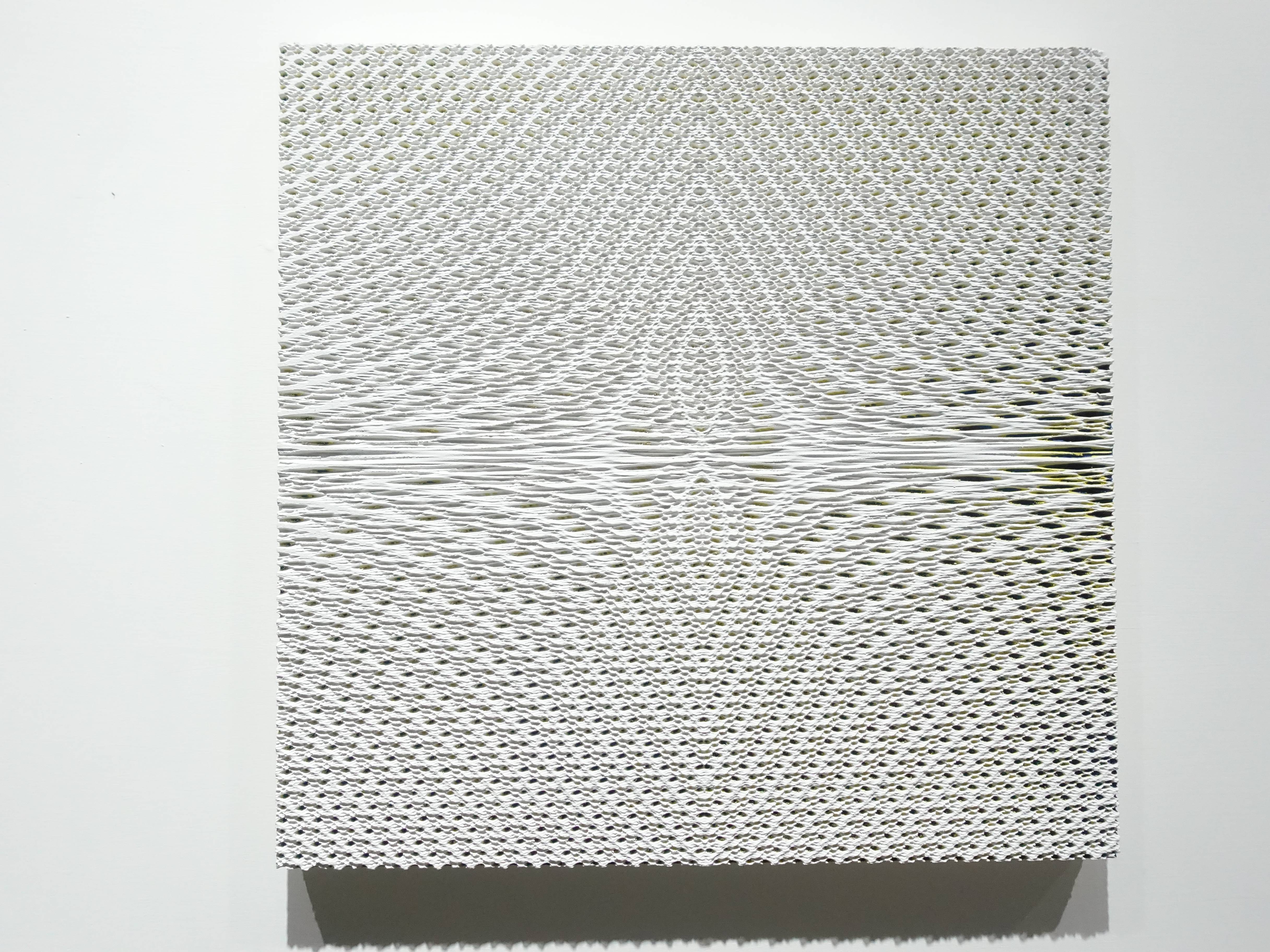 歐勁，《無題-154》，30 x 31 cm，木板、丙烯、綜合材料，2019。
