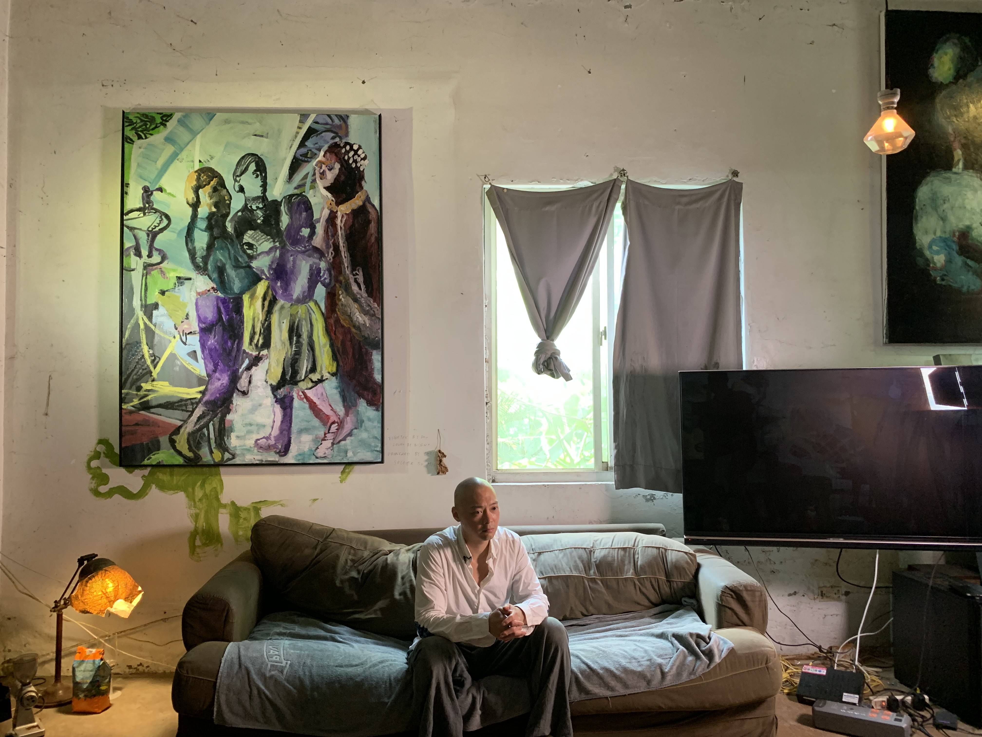 攝影受訪時,常陵專注的神情