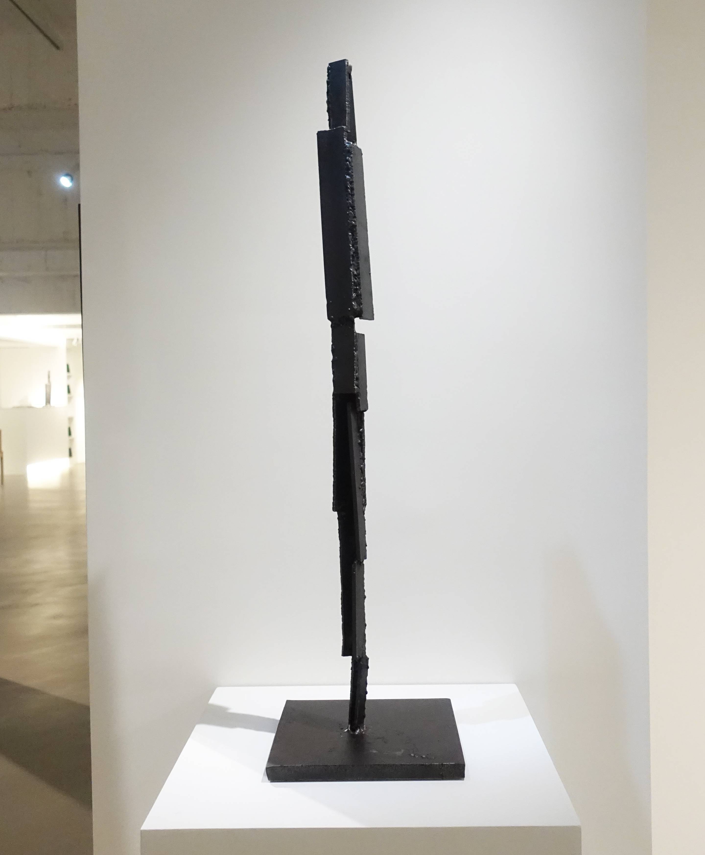 林鴻文，《清述》， 7 x 7 x 93 cm，焊鐵，2019。