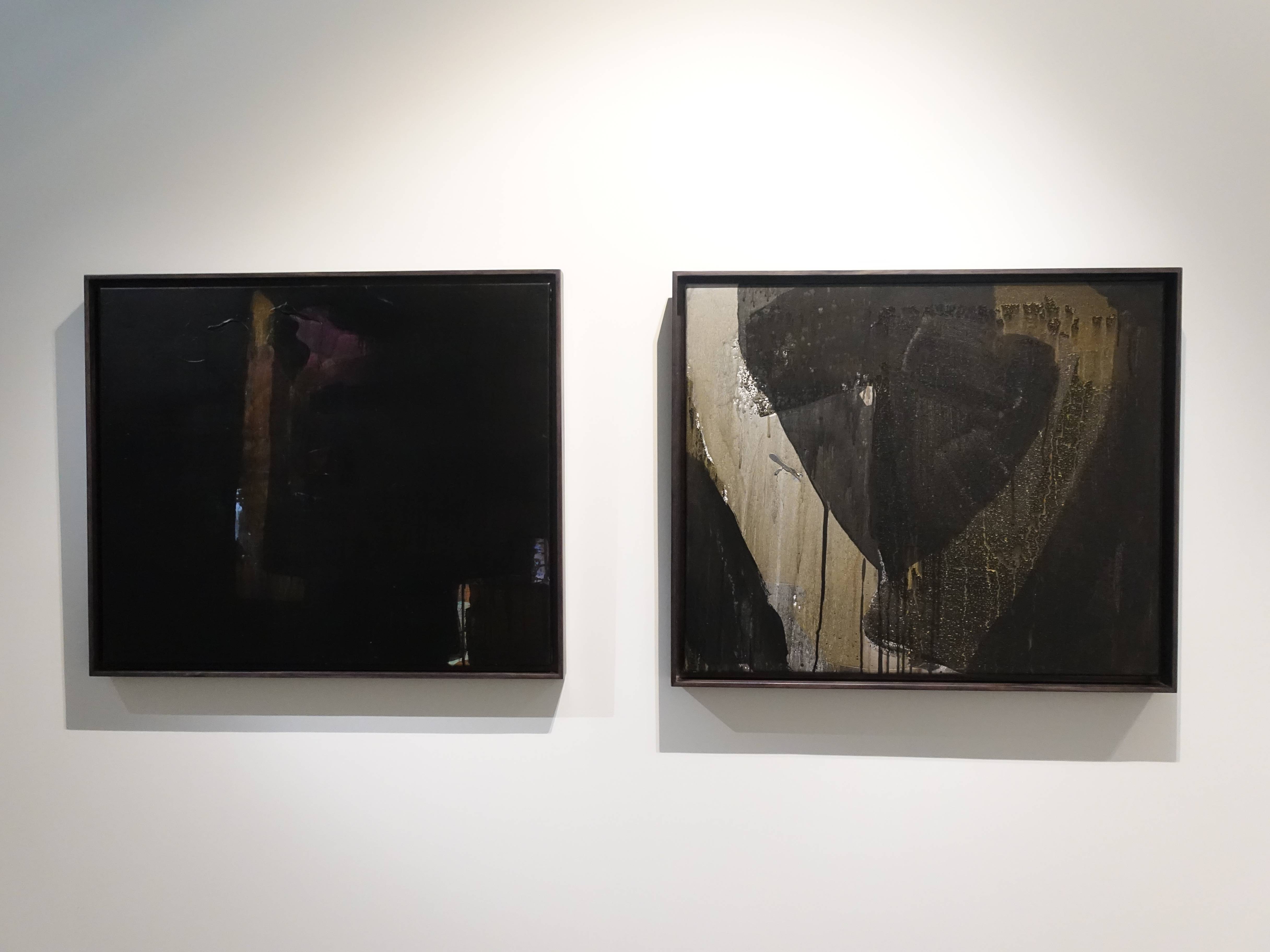 林鴻文，《走著走著》，61 x 72 cm，壓克力顏料、畫布，2017(左)。林鴻文，《轉影》，61 x 72 cm，壓克力顏料、畫布，2018(右)。