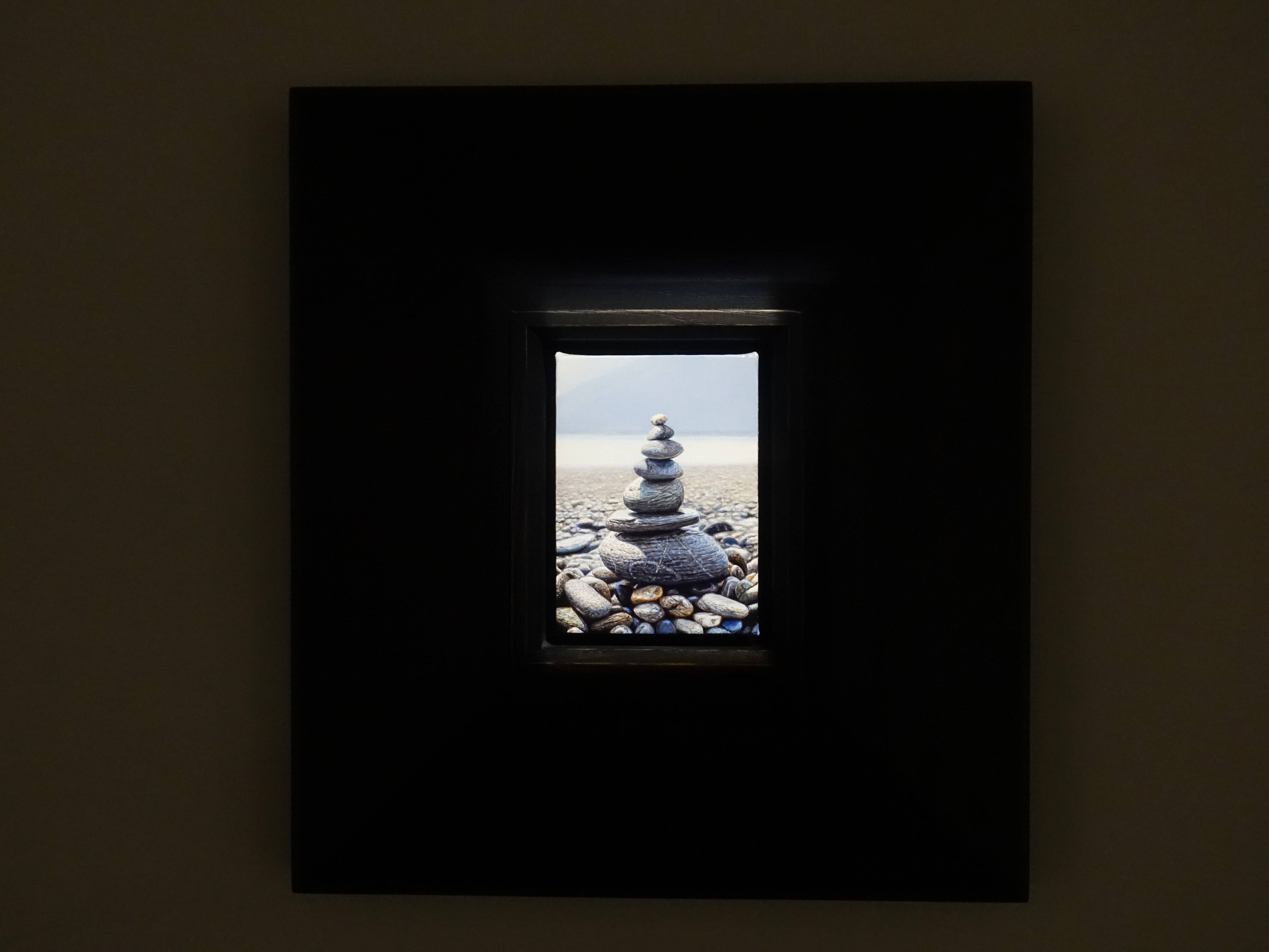 周珠旺，《石敢當》，10 x 7.4 cm，油彩、畫布，2019。