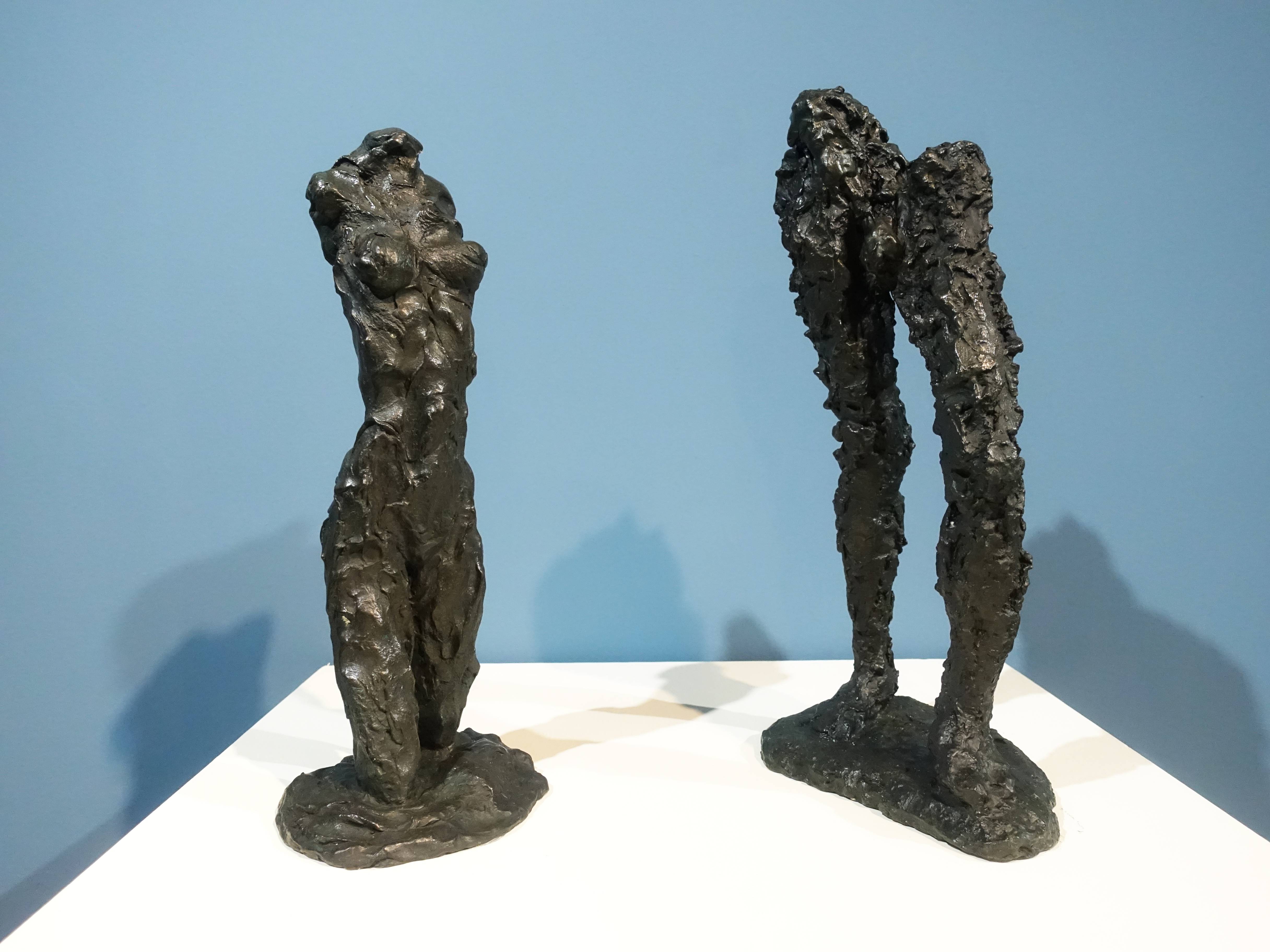 蒲浩明，《姝》，47 X 18 X 21 cm，銅，1989(左)。《立足》，48 X 25 X 16 cm，銅，1984(右)。