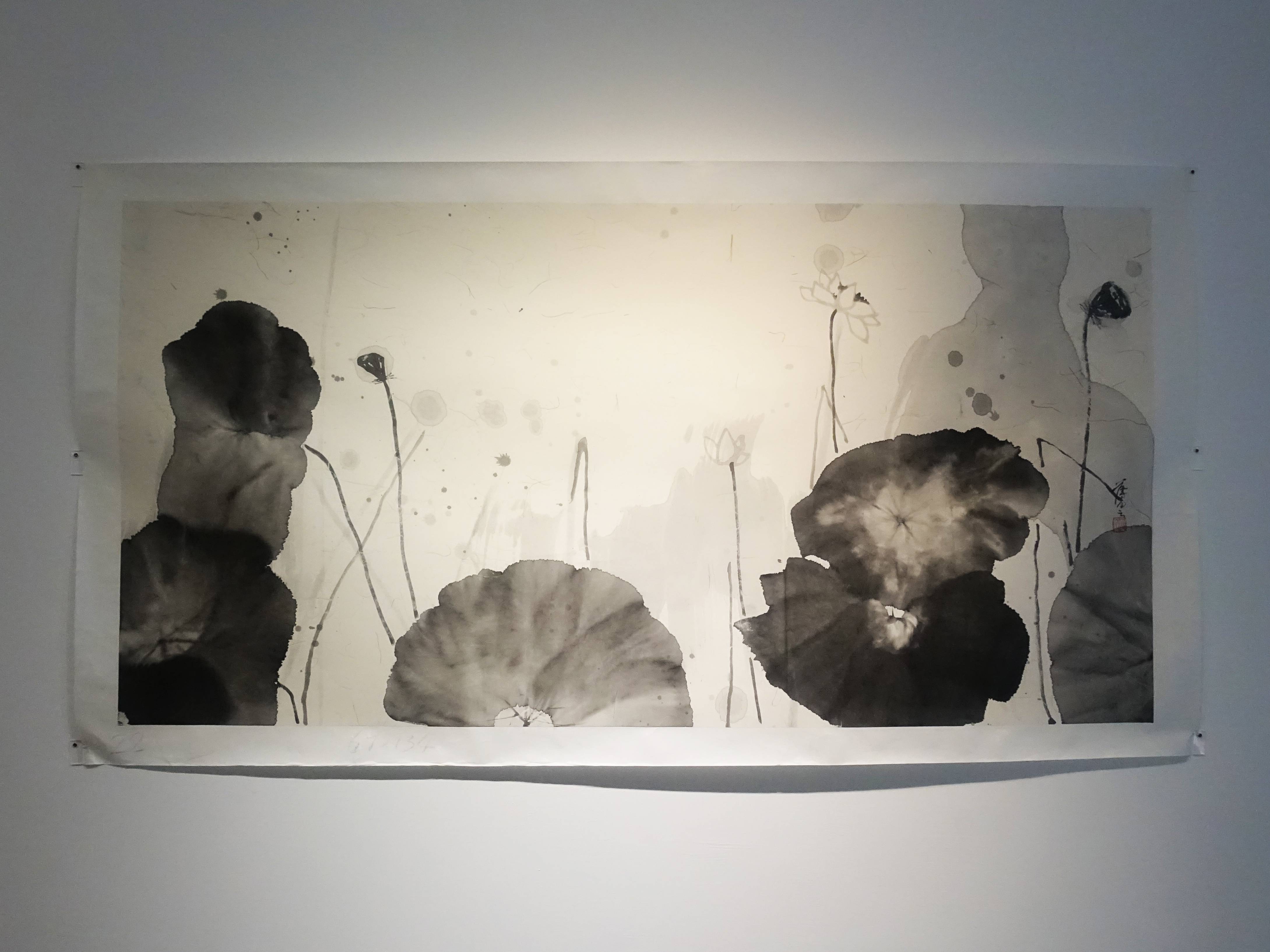 薄云，《荷22》，134 x 67 cm，紙本設色，2019。