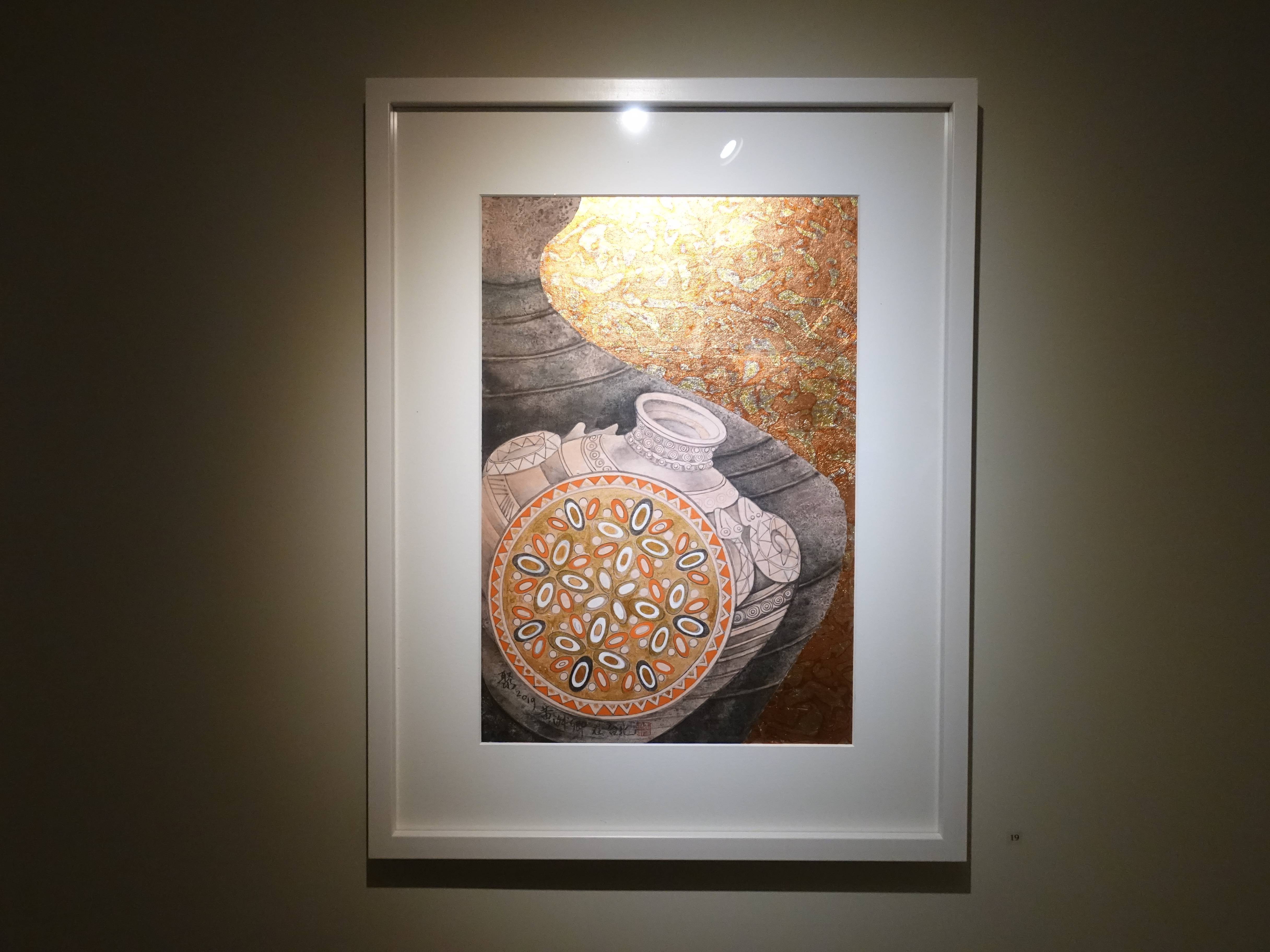 黃淑卿，《緣聚2》，47.5 x 32 cm，水墨、金箔，2019。