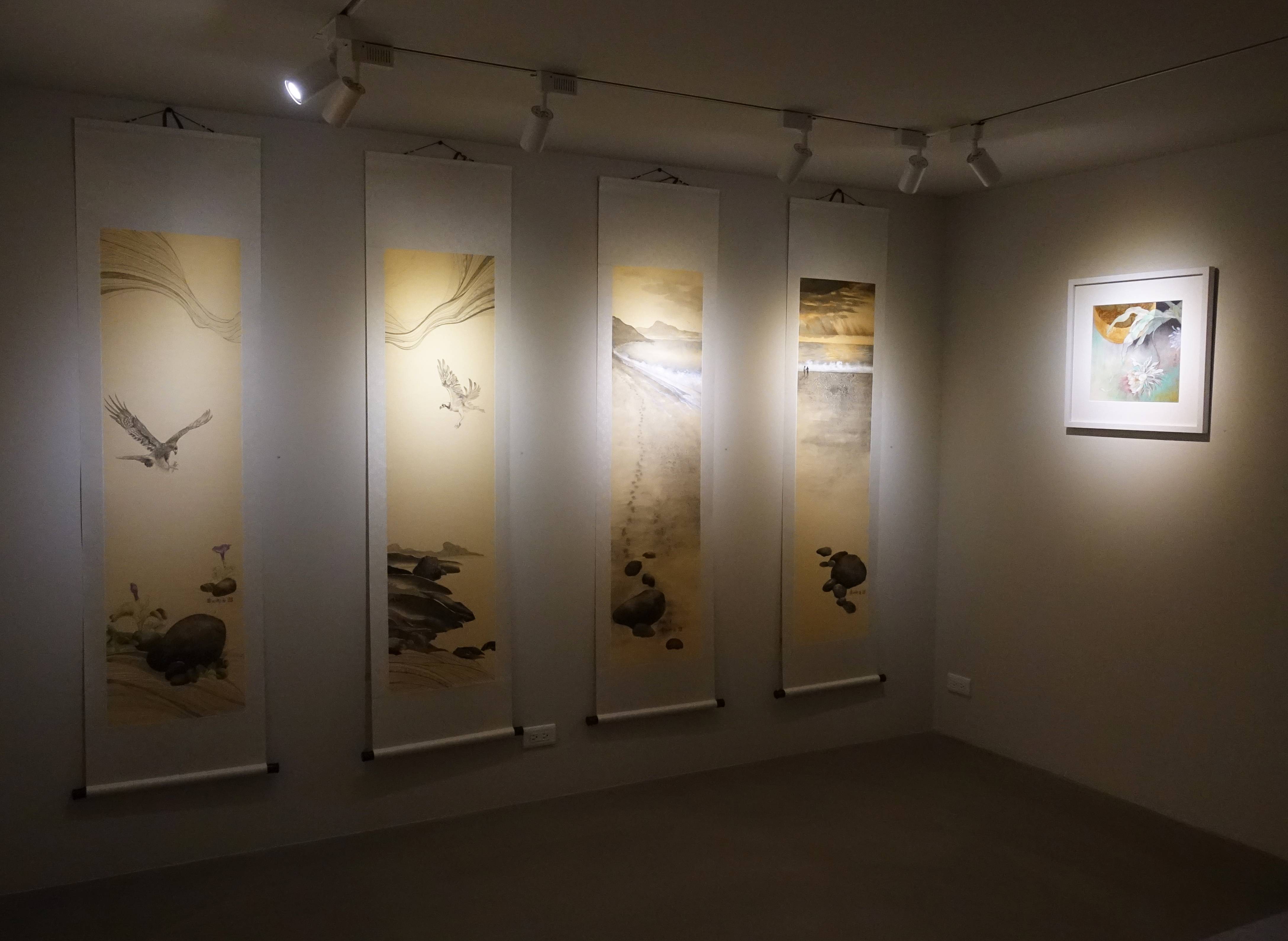 有璽藝術空間展出藝術家黃淑卿「生之嶼島」作品展。