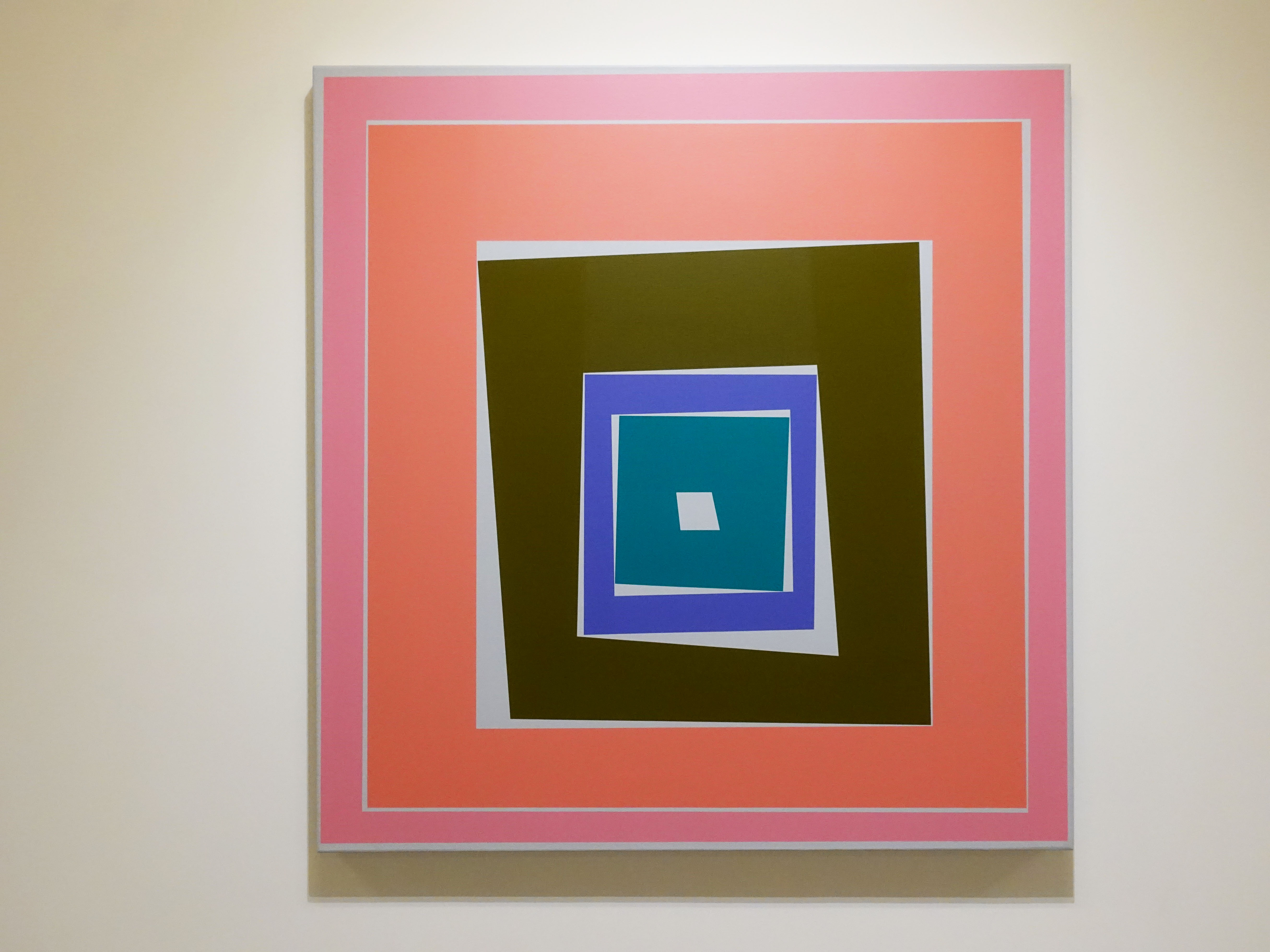 胡坤榮，《畫與夜》，130 x 125 cm，壓克力顏料、畫布，2019。