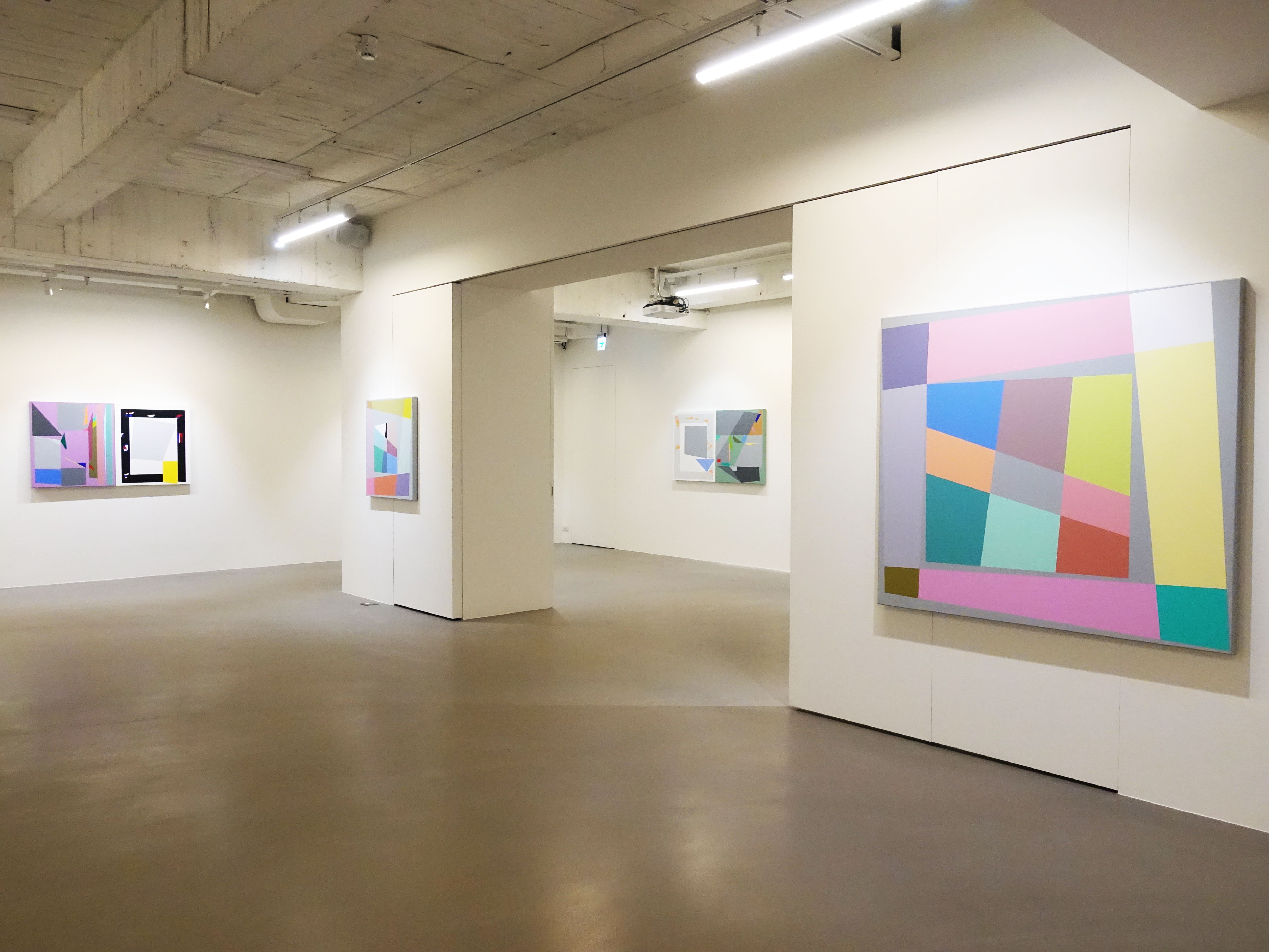 胡坤榮於非畫廊展出2019創作個展《我心・狂野》。
