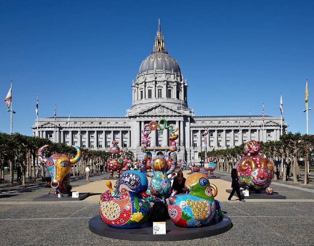 2015 美國舊金山市政中心廣場 大型綜合展覽 洪易馬戲團群組 76x121x330cm