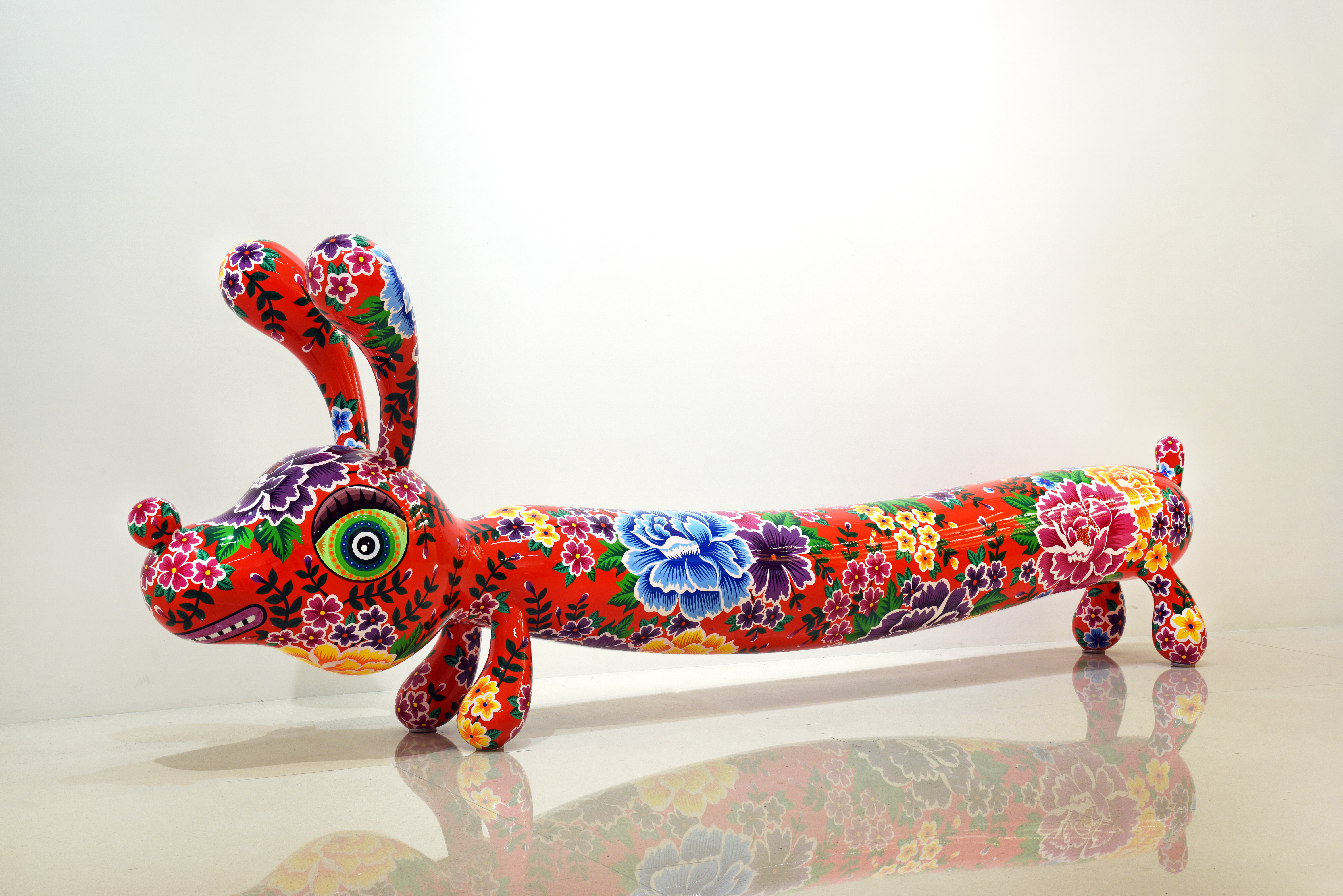 11 洪易 拉長狗 9-7 2016 鋼板彩繪 218x50x76cm