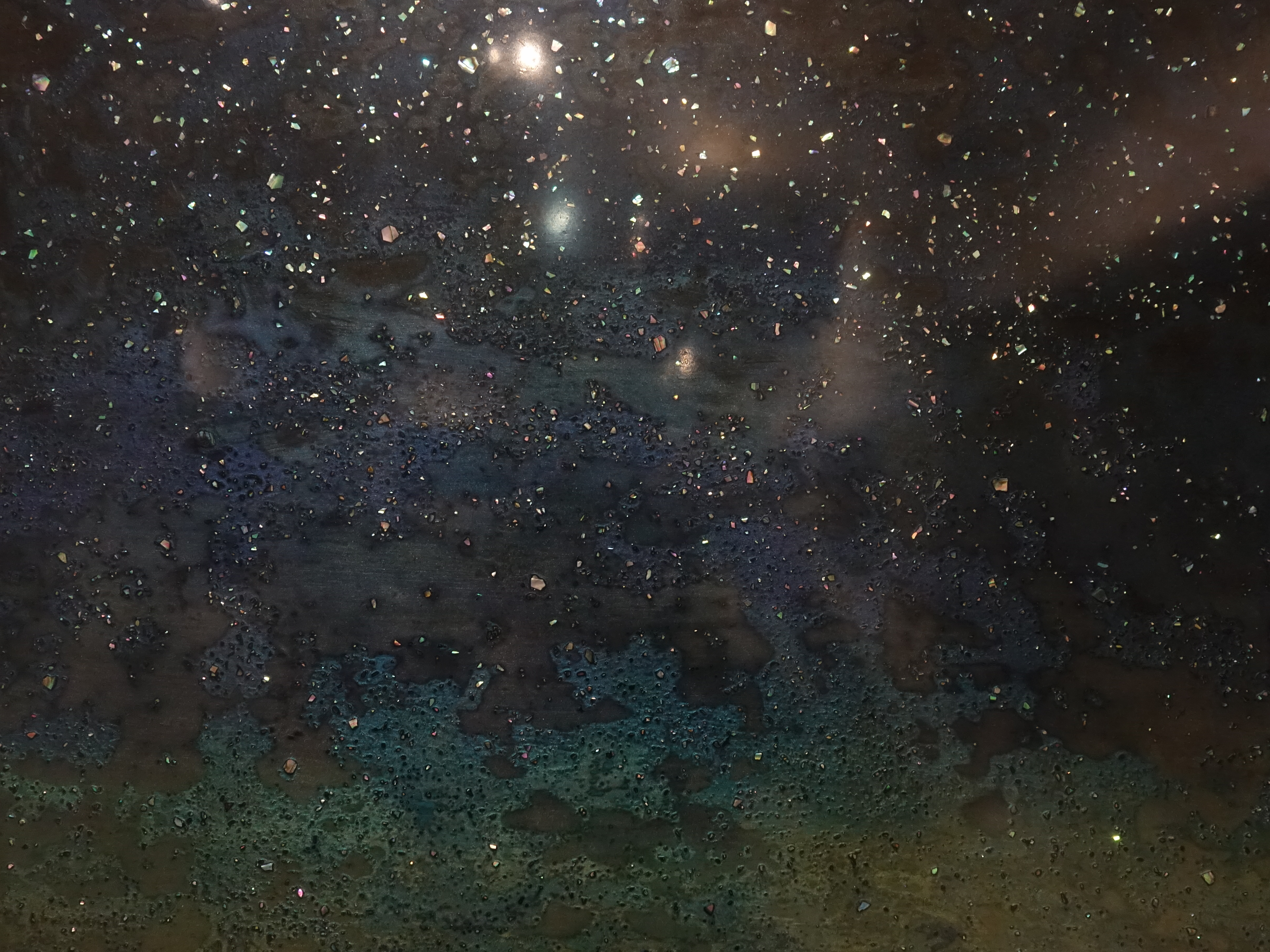 阮春綠，《星光》細節，60 x 80 cm，漆畫，2017。