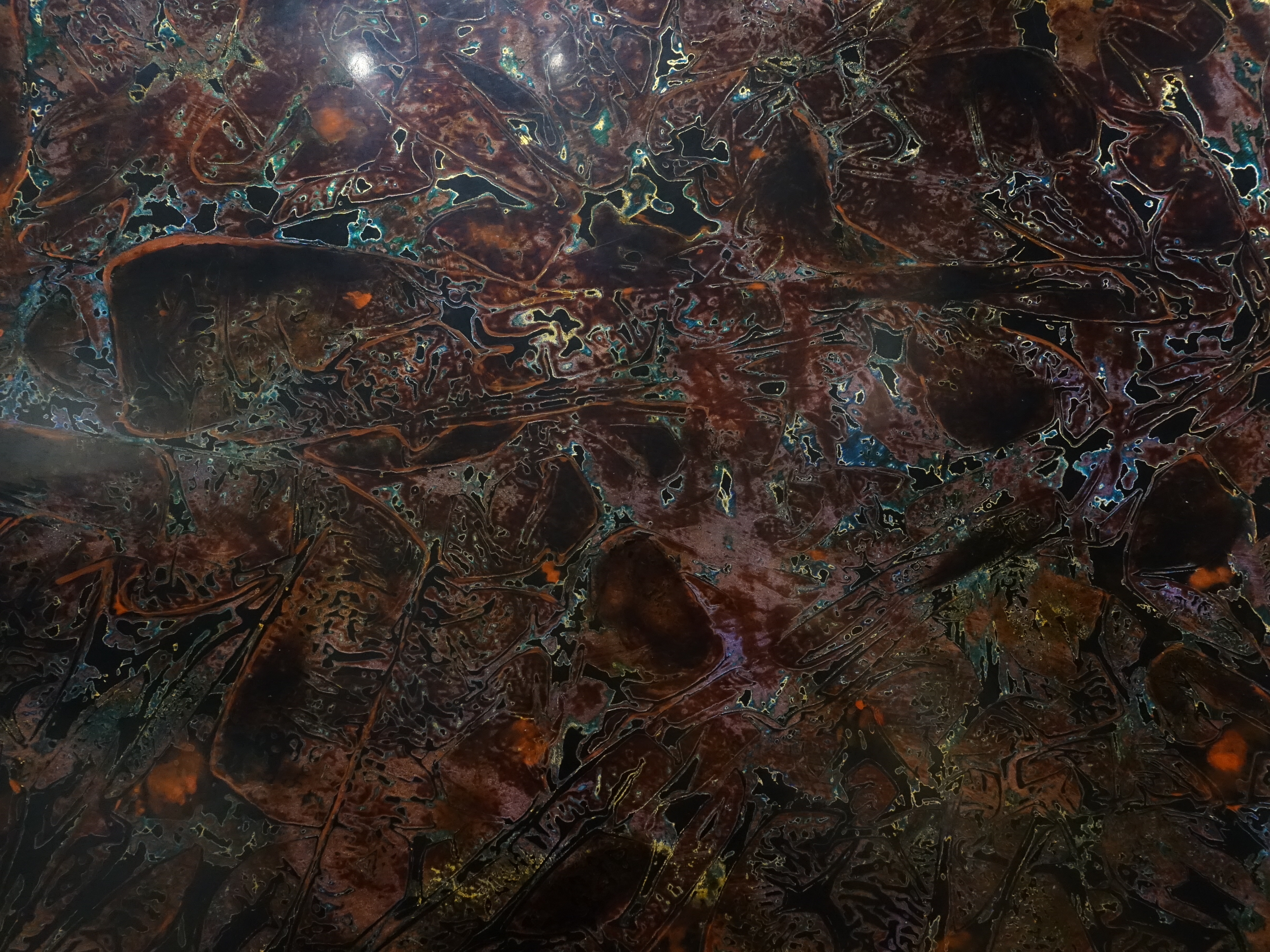 阮春綠，《塵10》細節，120 x 80 cm，漆畫，2017。