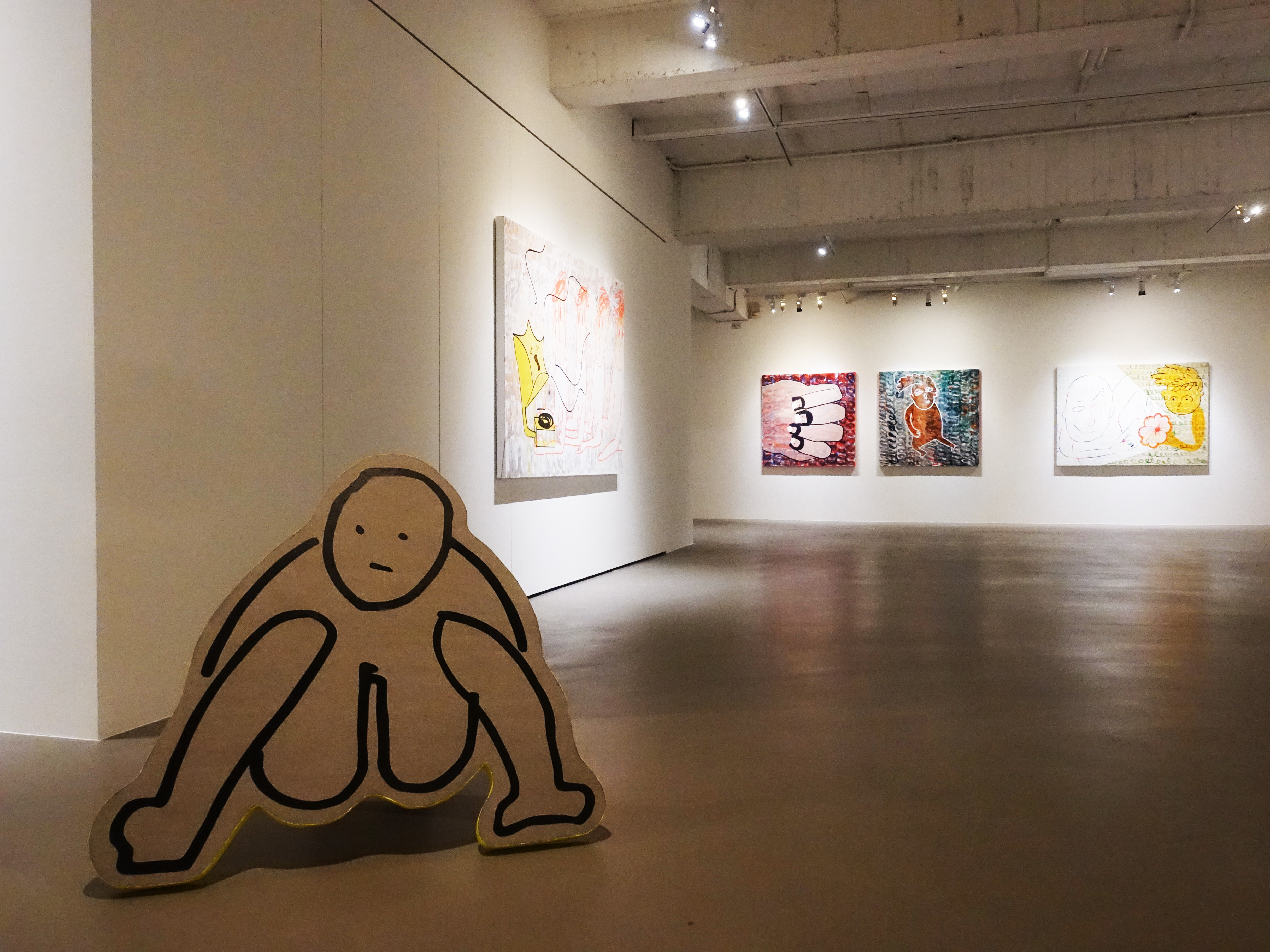 非畫廊展出藝術家蕭筑方創作個展《很危險，請大家不要靠近》。