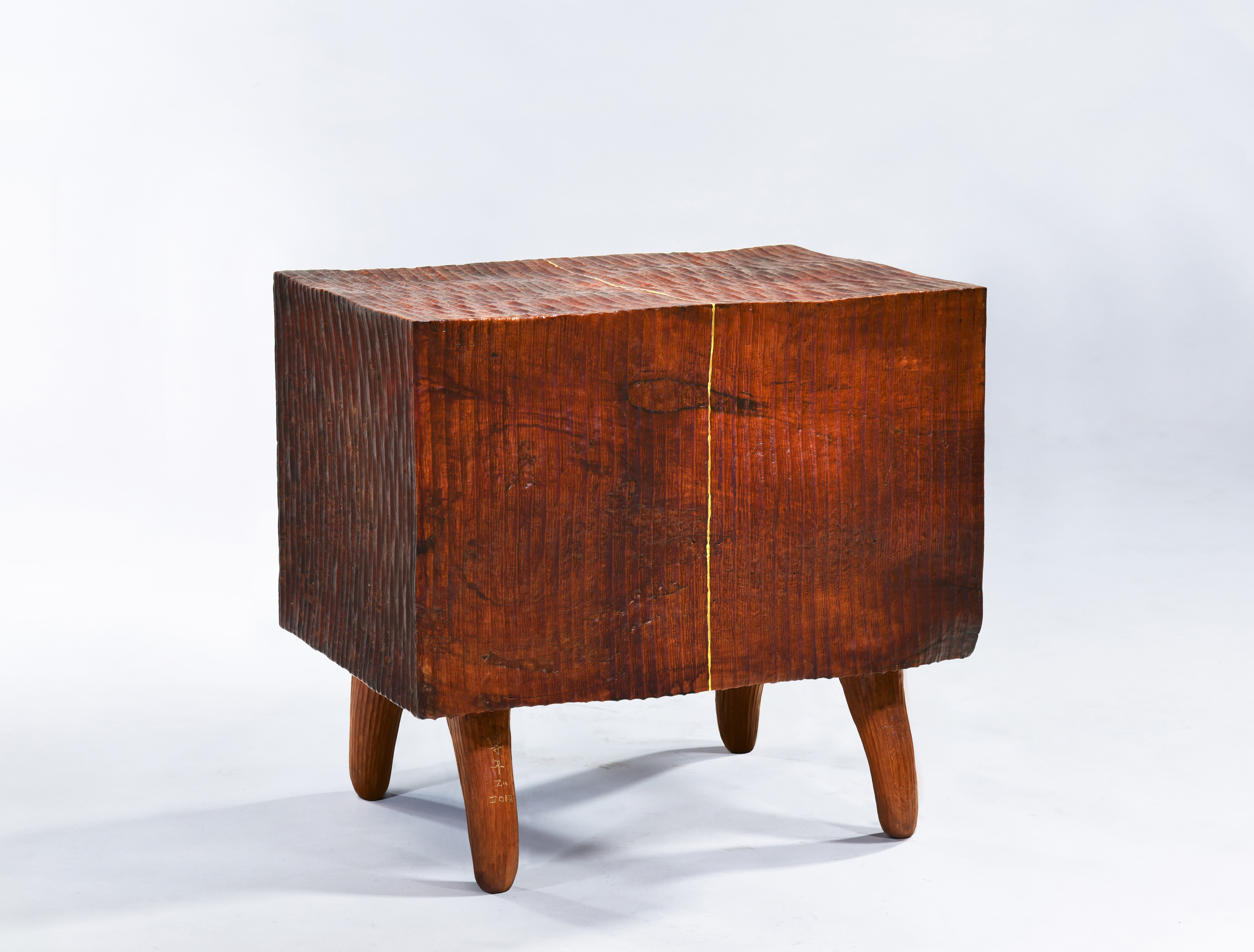 梁平正 器非器 2012 台灣紅檜 63x47x60cm