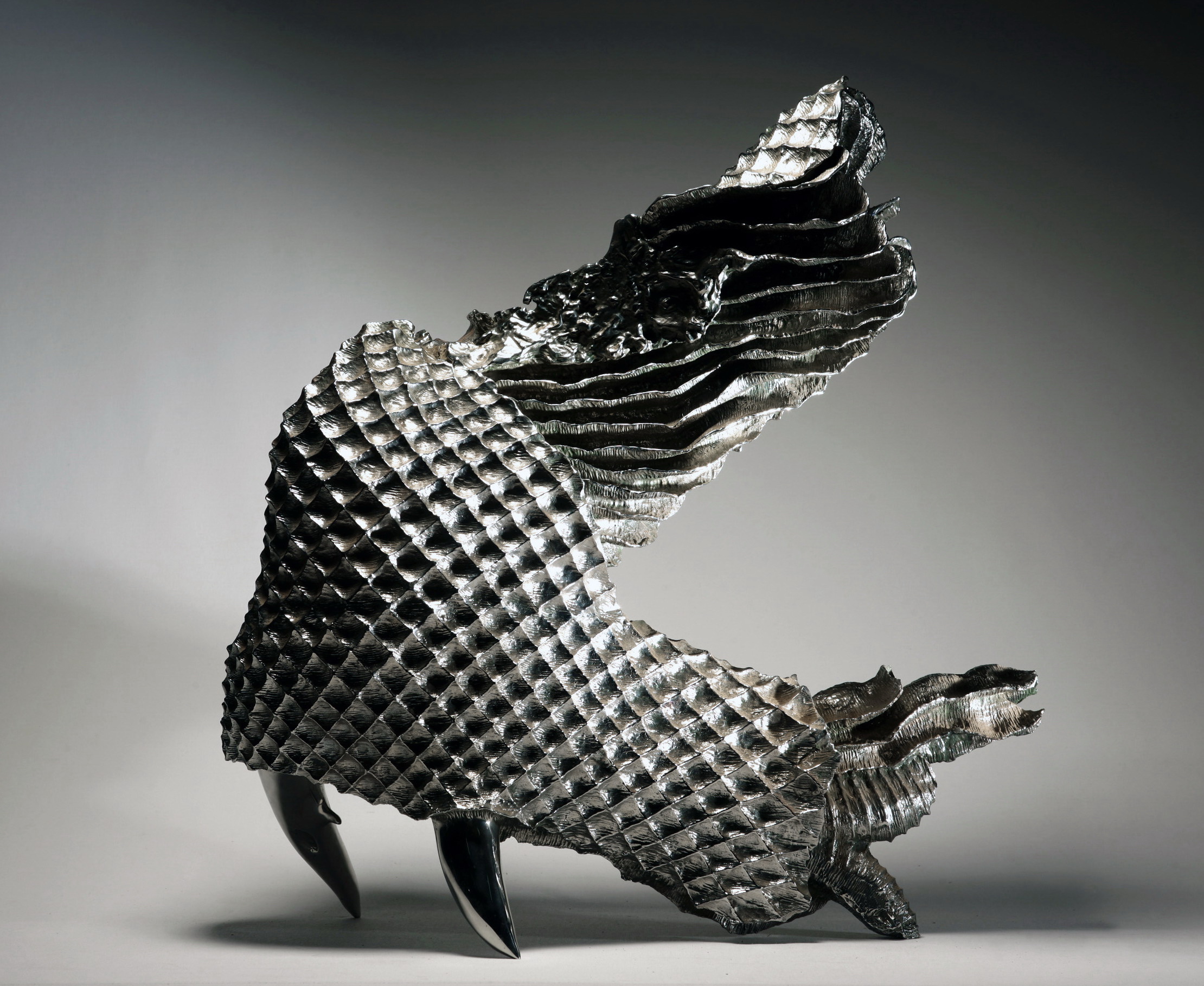 梁平正 白金飛寶 2006 不鏽鋼 75x35x75cm