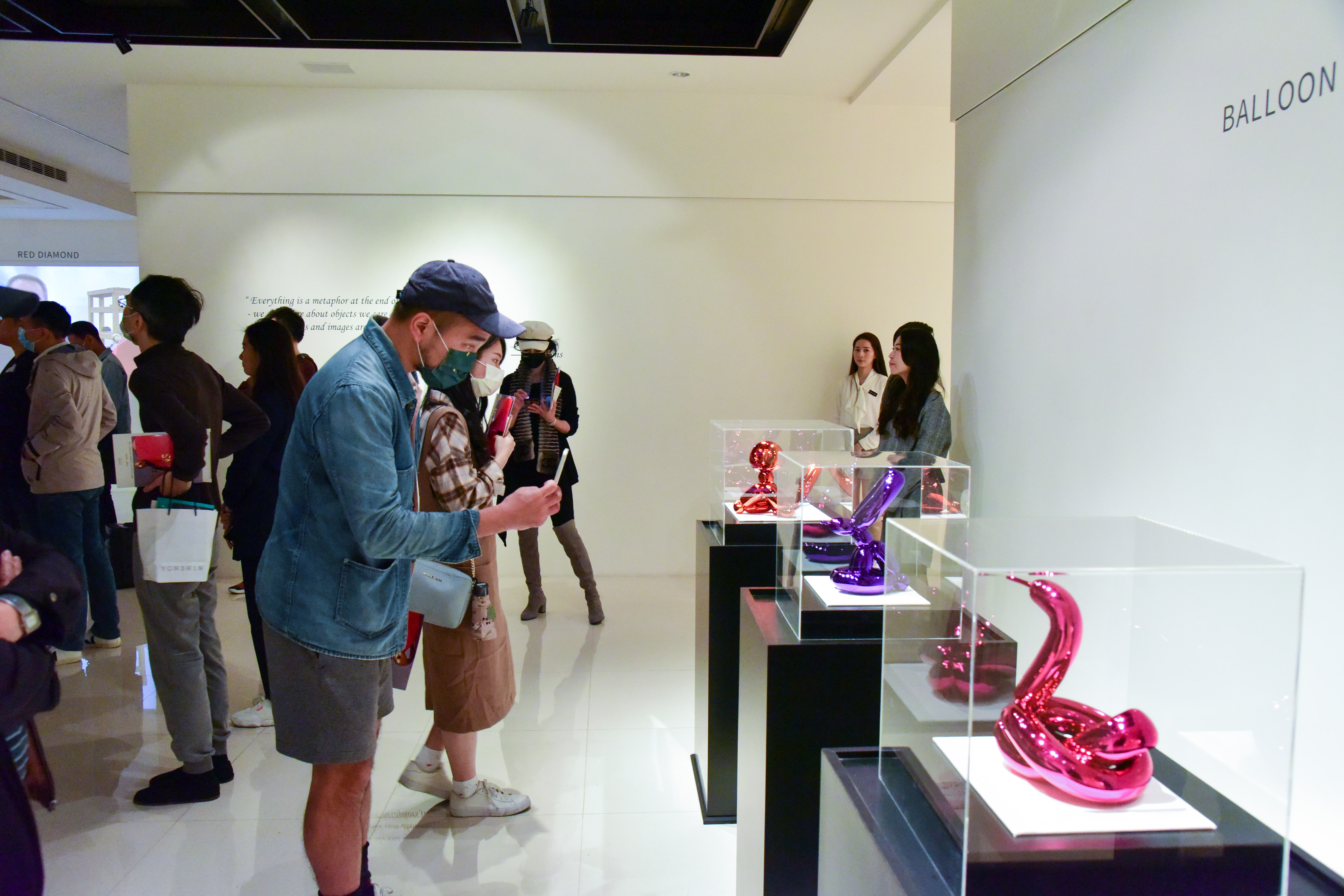 現場一併展出慶典系列－氣球動物