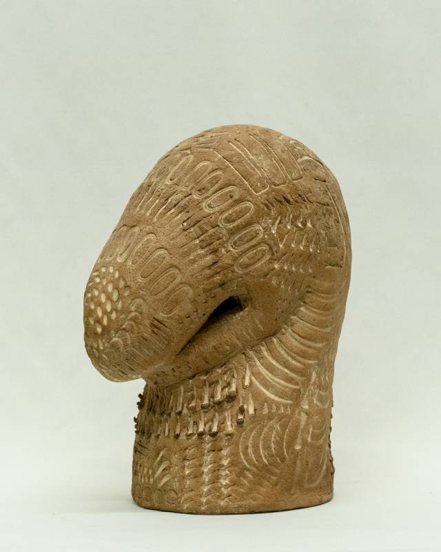Far sculpture -頭-, 赤陶、漆、色粉, 22x17x16cm, 坂下彰, 2020