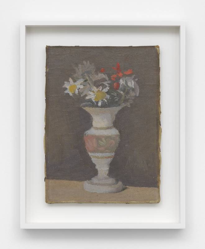 喬治·莫蘭迪（Giorgio Morandi），《花卉》，1947年，布面油畫，38.7 x 31.1 x 4.4 厘米。圖片由卓納畫廊提供