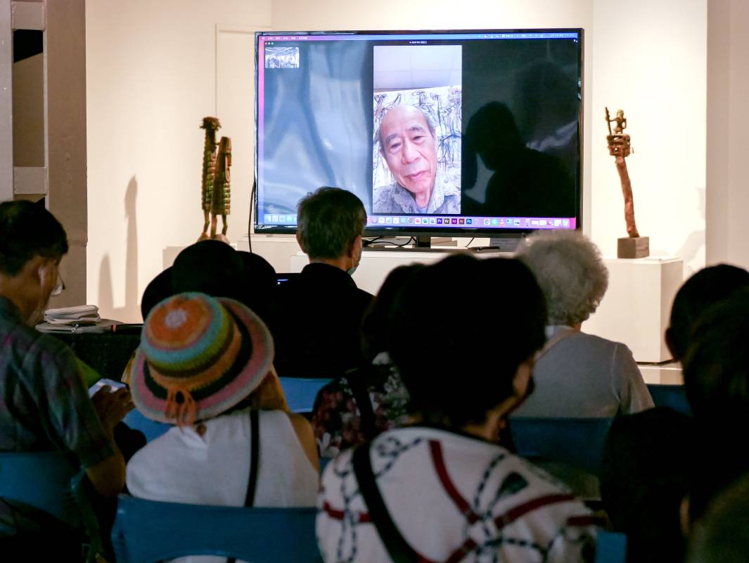 《吳炫三A-SUN WU的熾熱南島》藝術家吳炫三，驚喜跨海連線，以視訊方式現身開幕茶會