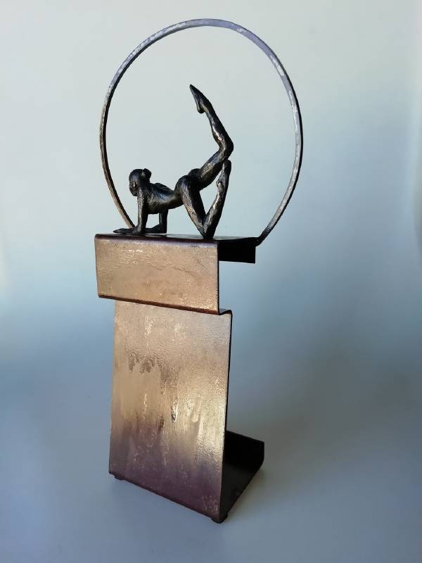 Joan Artigas Planas《歡愉之歌》青銅、鐵 27x12x31cm