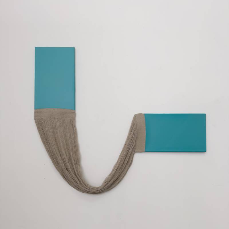 Lily DE BONT｜Tied turquoise (repulsed)｜2019｜acrylic on linen｜variabel size max. 201 x 30 x 70 cm