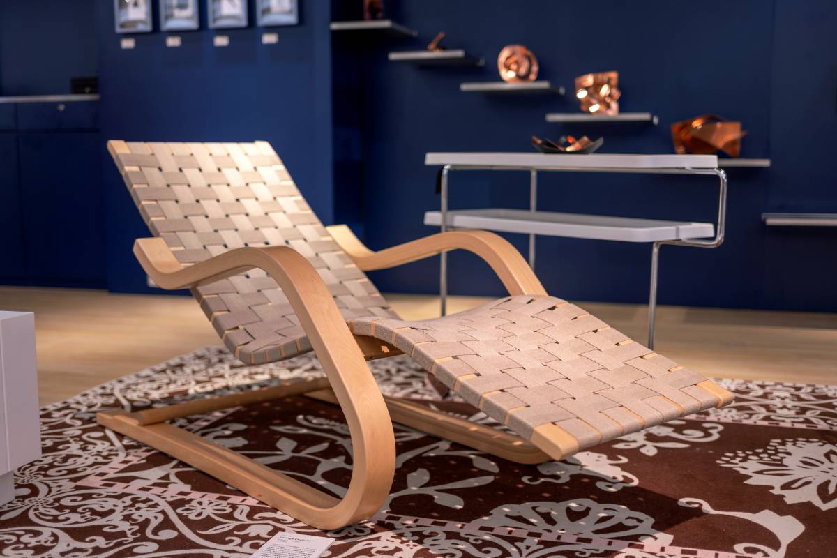 北歐櫥窗《亞麻休閒躺椅》，自然色。 Nordic《Lounge Chair 43》, Natural Color.