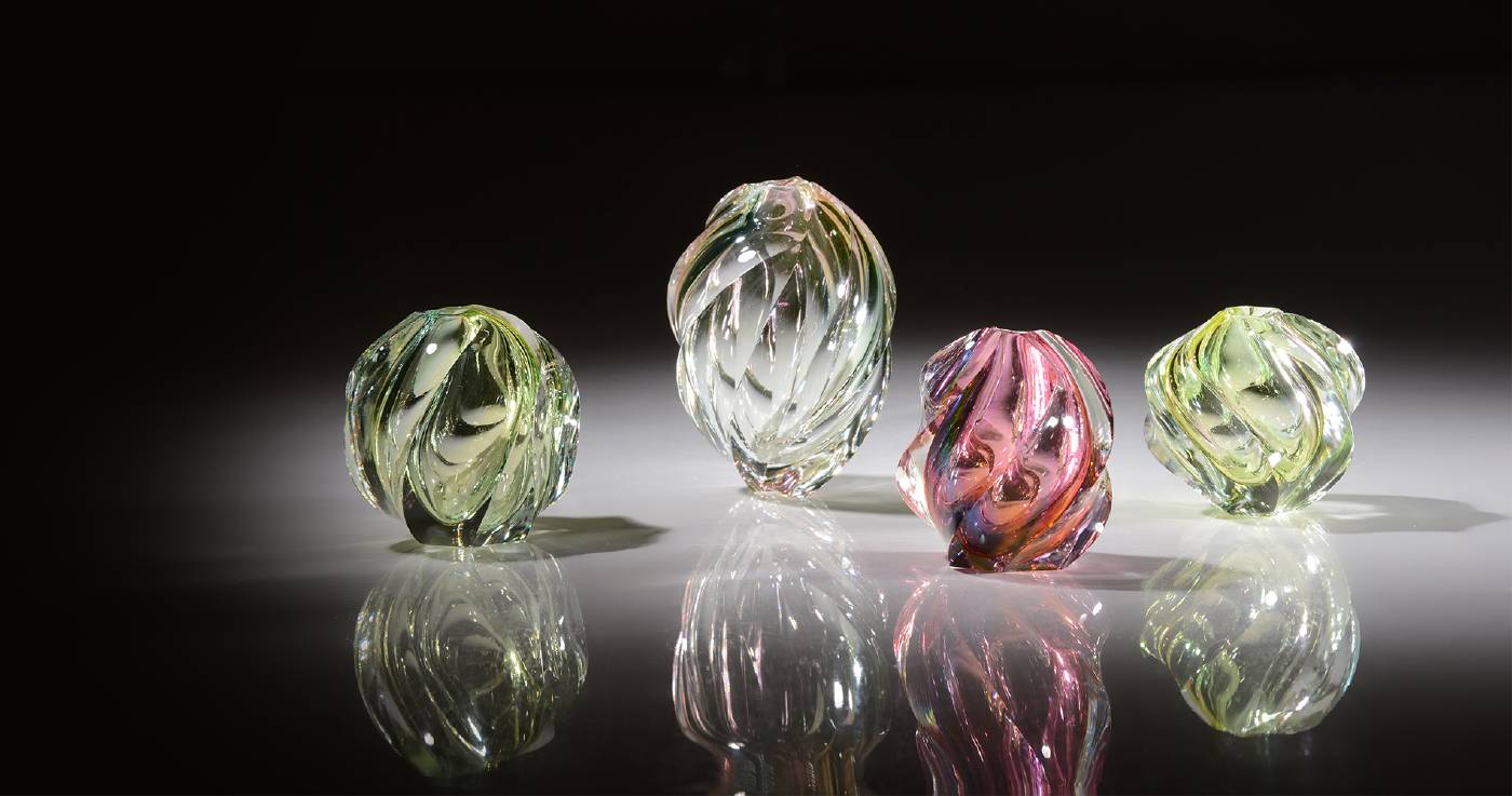  靏林 舞美，<痕跡>，玻璃，吹製、切割、拋光，6 x 6 x 7 cm / 6.5 x 6.5 x 6.5 cm 7 x 7 x 7 cm / 7 x 7 x 10 cm
