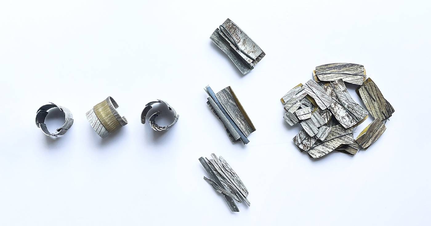 王意婷，<隱身樹系列>，鋁、不銹鋼線，57x15x2cm (左-項鍊)