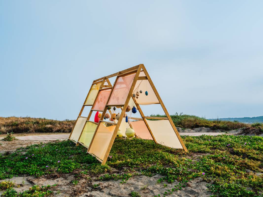 吳修銘《漂浮在海上的故事》