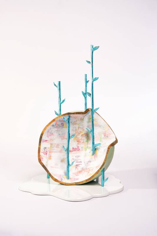 墟之芽|江基名|樟木、彩箔、丙烯顏料|2025| 47×28×25cm