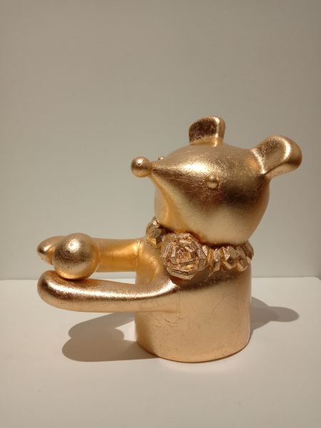 呂英菖-擁有金球的小熊