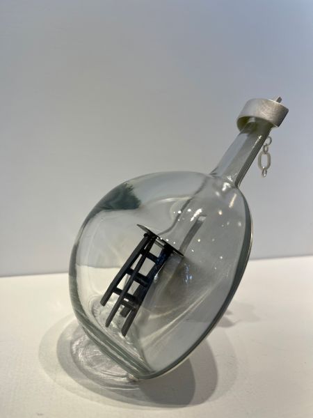 張建瑋-Smoking Bottles Series: No.6 炙手可熱的瓶子系列: No.6