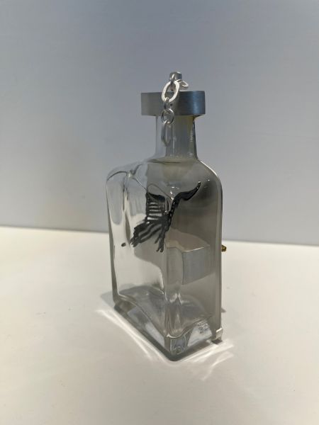 張建瑋-Smoking Bottles Series No.8 炙手可熱的瓶子系列: No.8